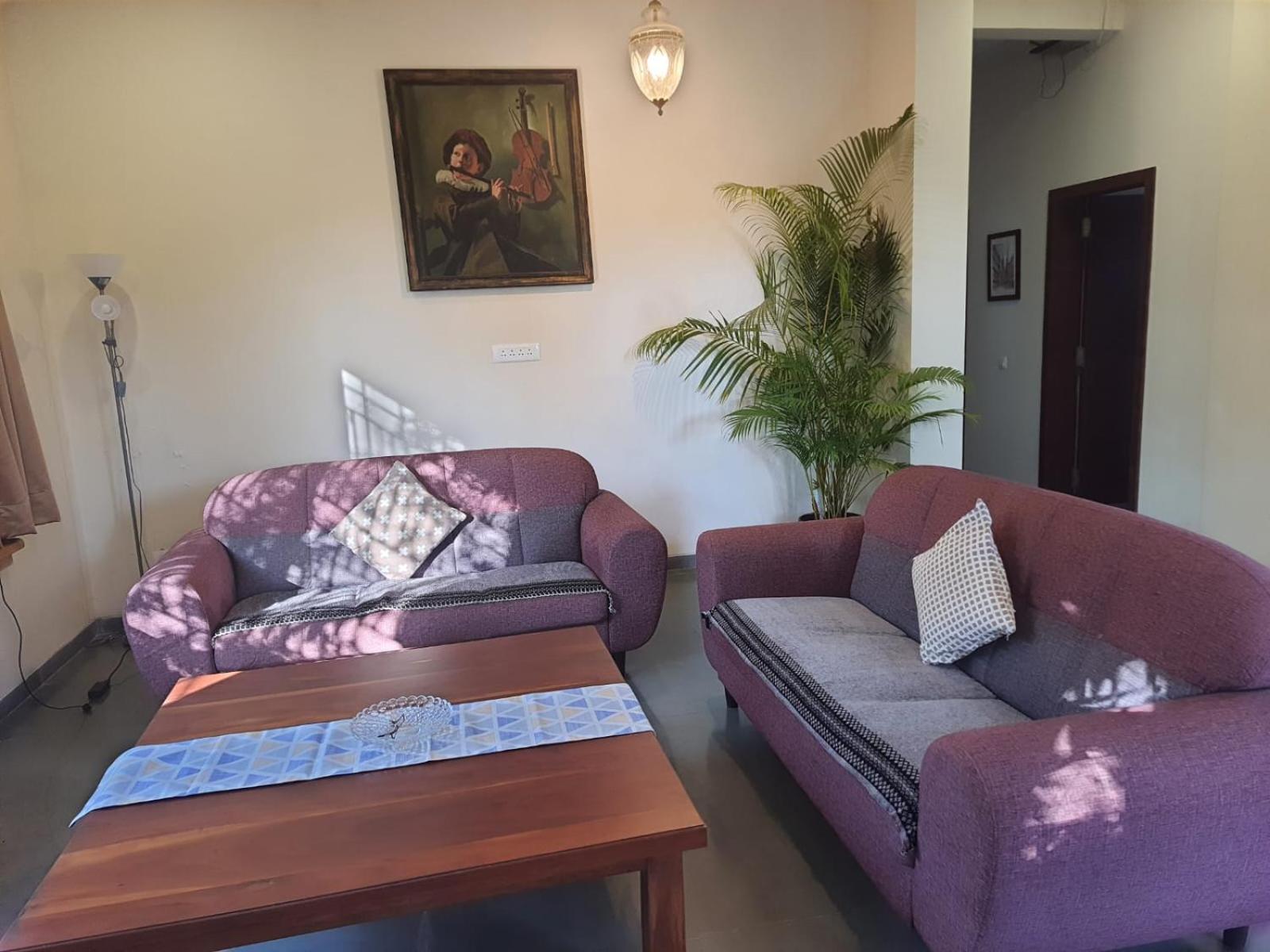 Igatpuri Getaway: Family Bungalow, Dams & Hills view 4