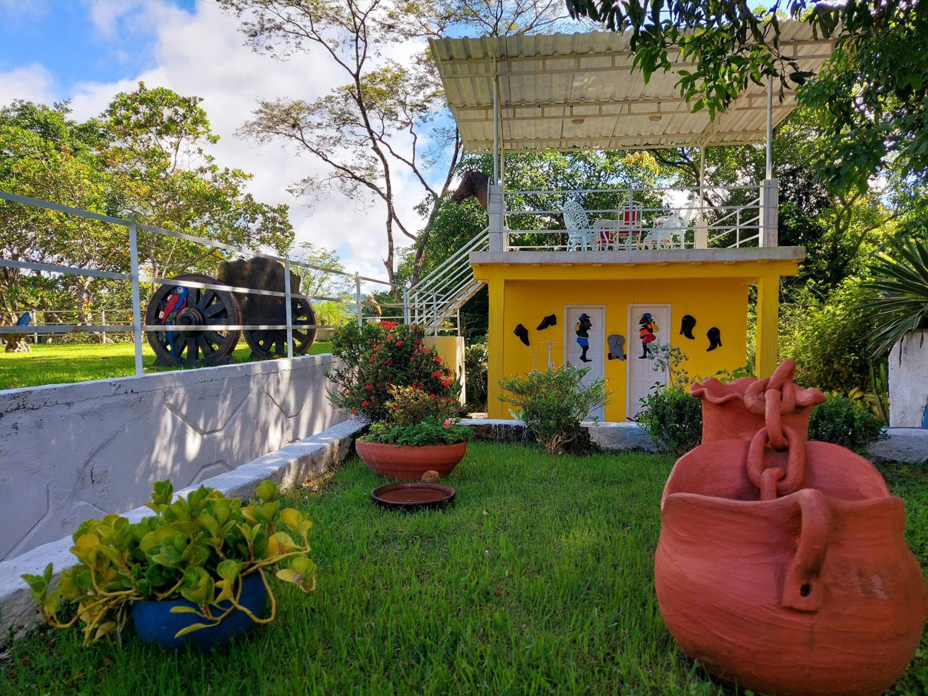 ESTÂNCIA HN