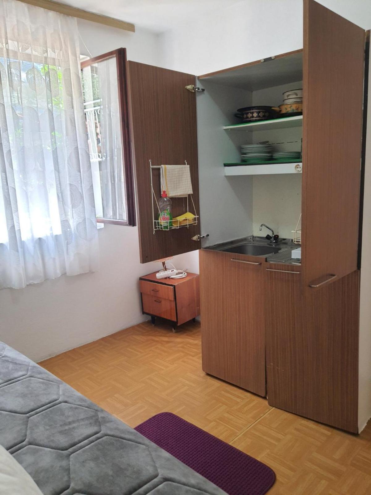 Apartments Andjus