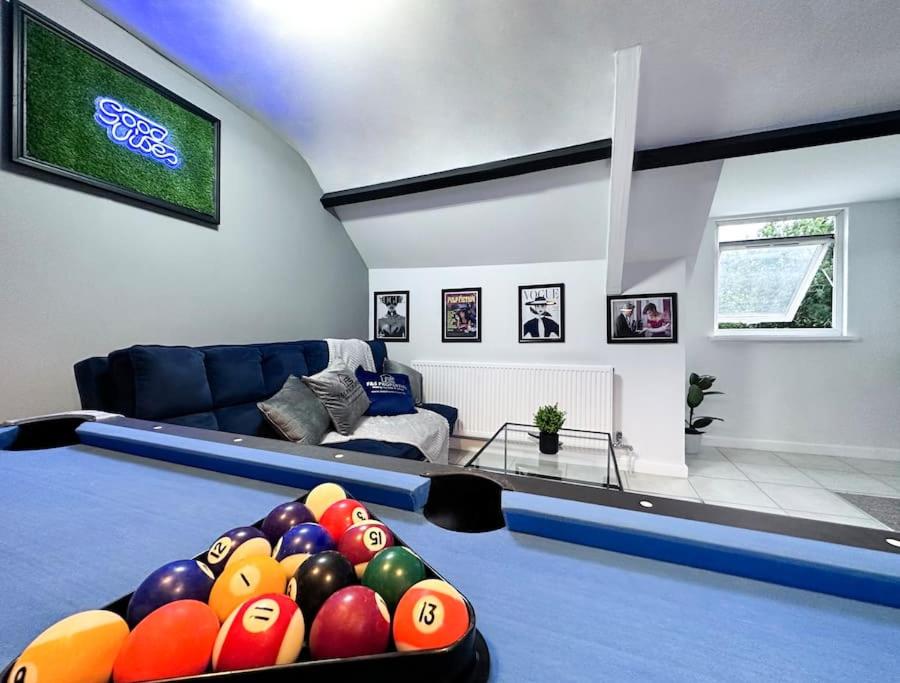 Sleek Skyward Serenity 2bed w Pool Table - Ystrad