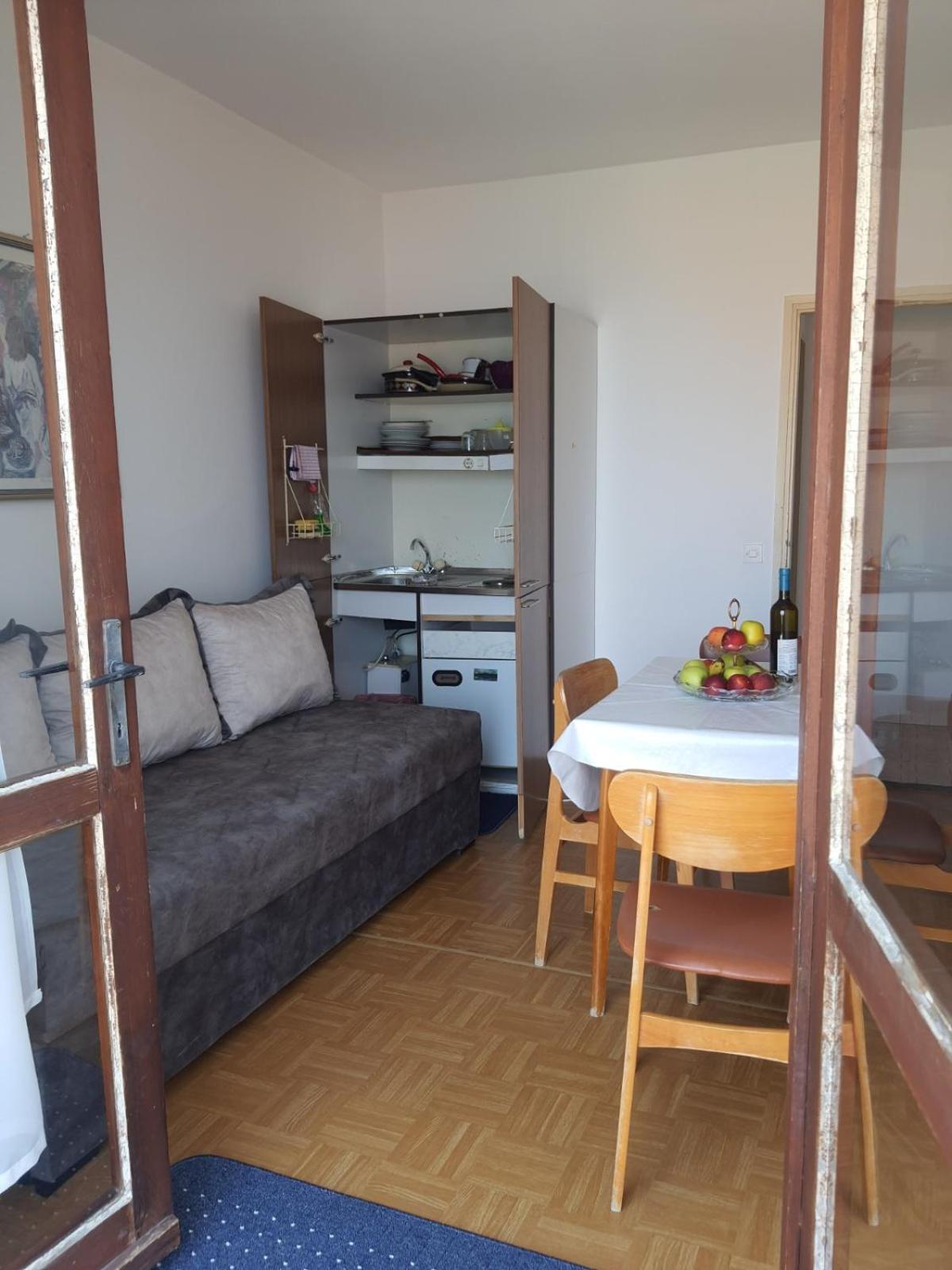Apartments Andjus
