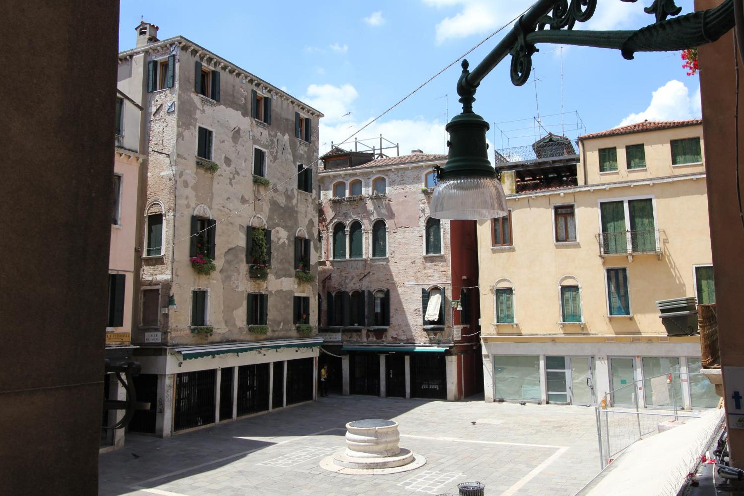 City Apartments Rialto Market