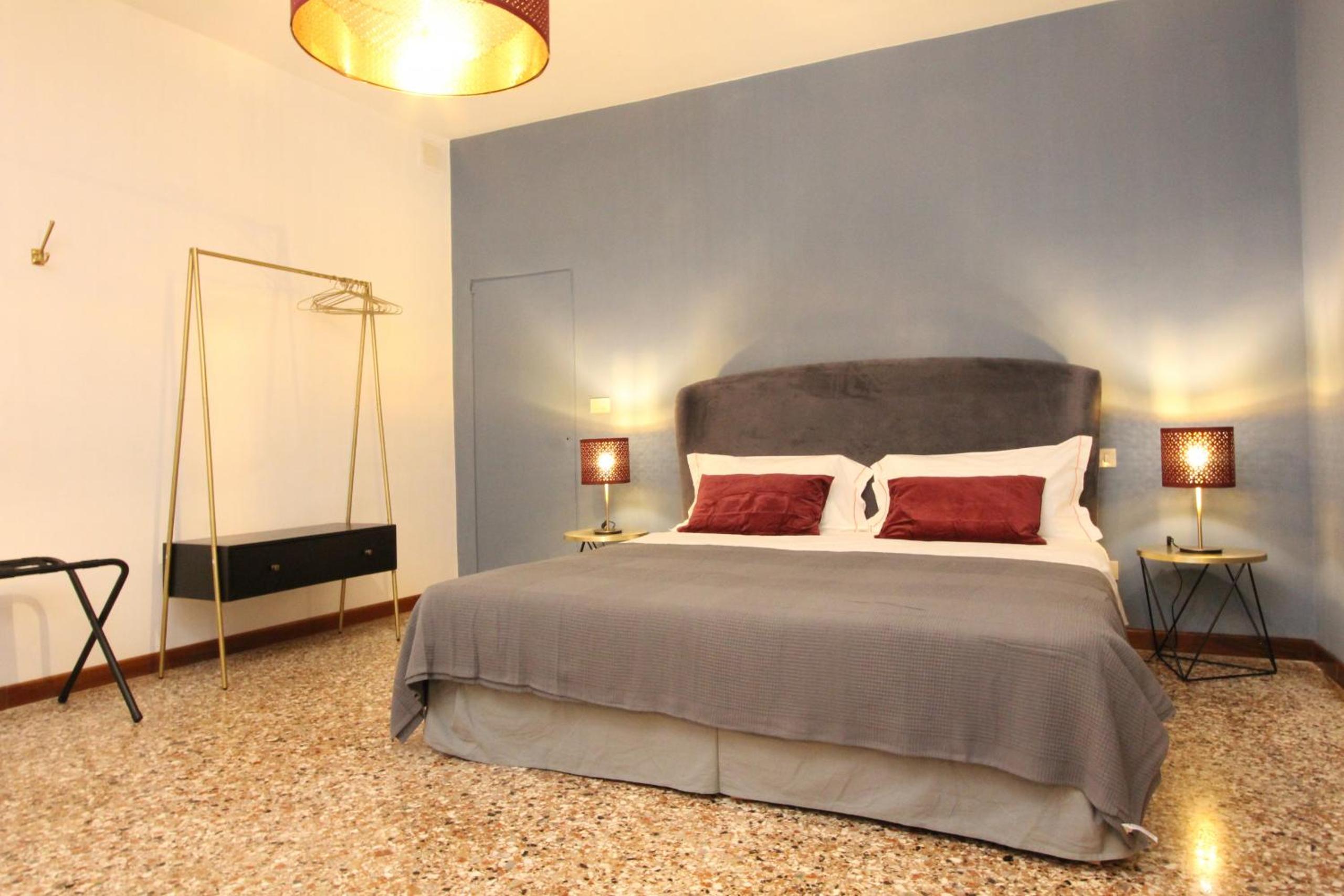 City Apartments Rialto Market