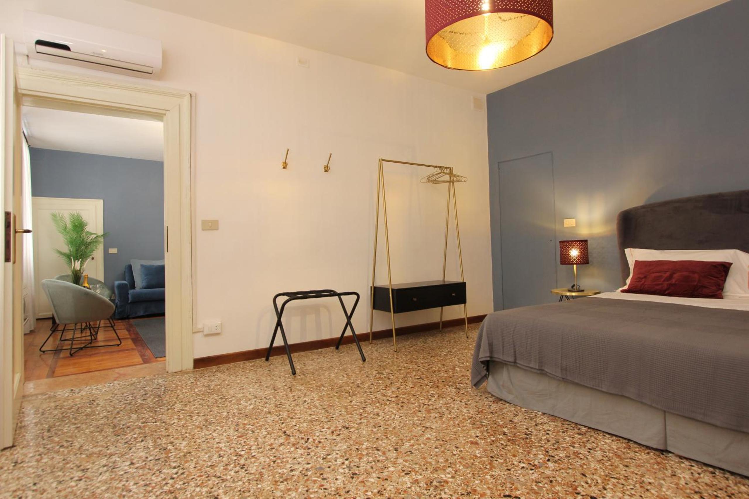 City Apartments Rialto Market
