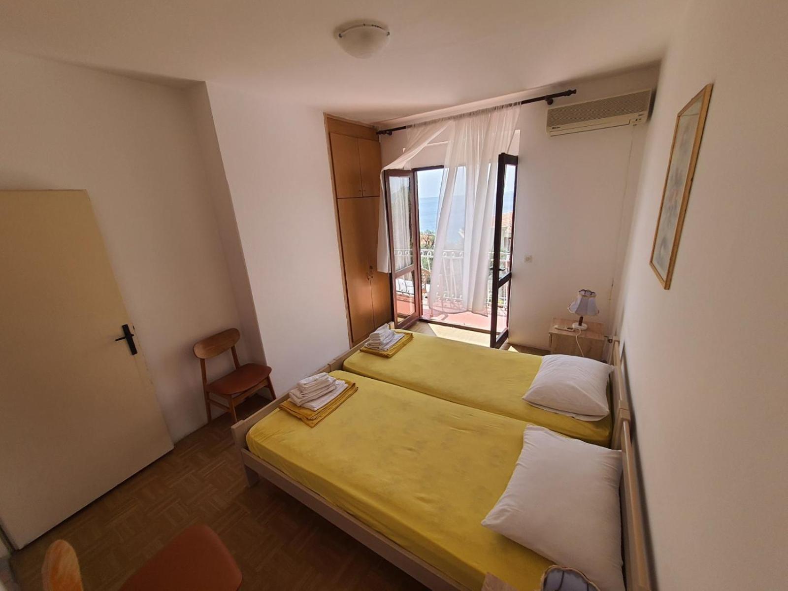 Apartments Andjus