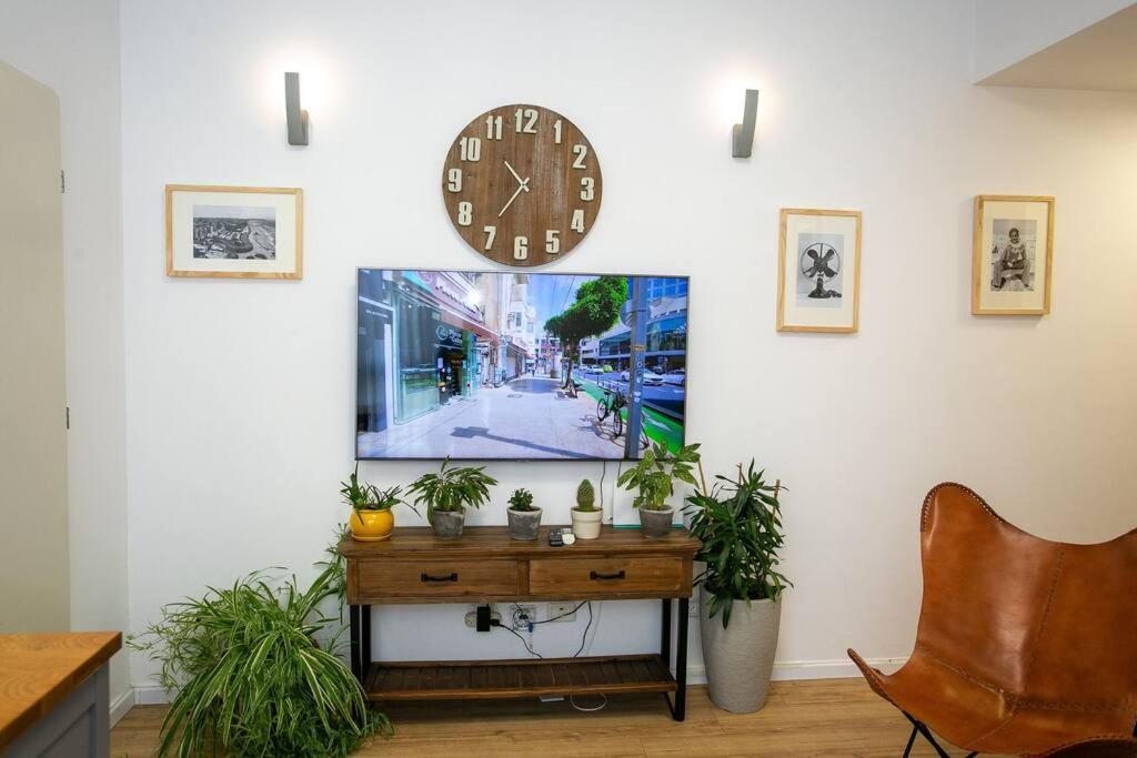 Amazing Dizengoff Square Home