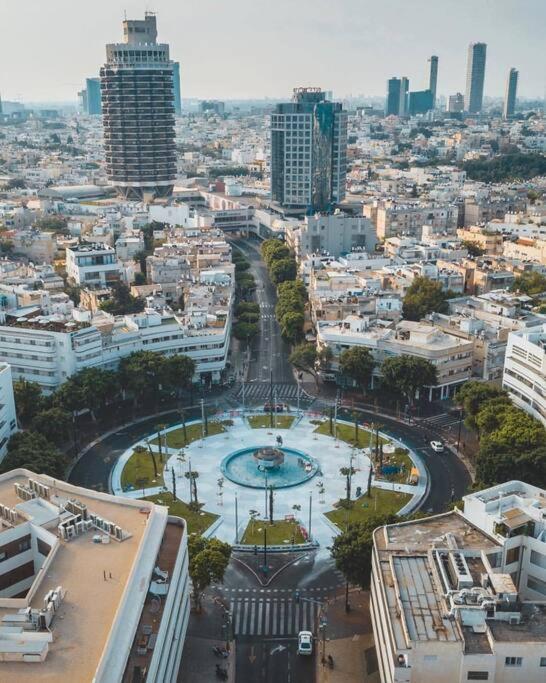 Amazing Dizengoff Square Home