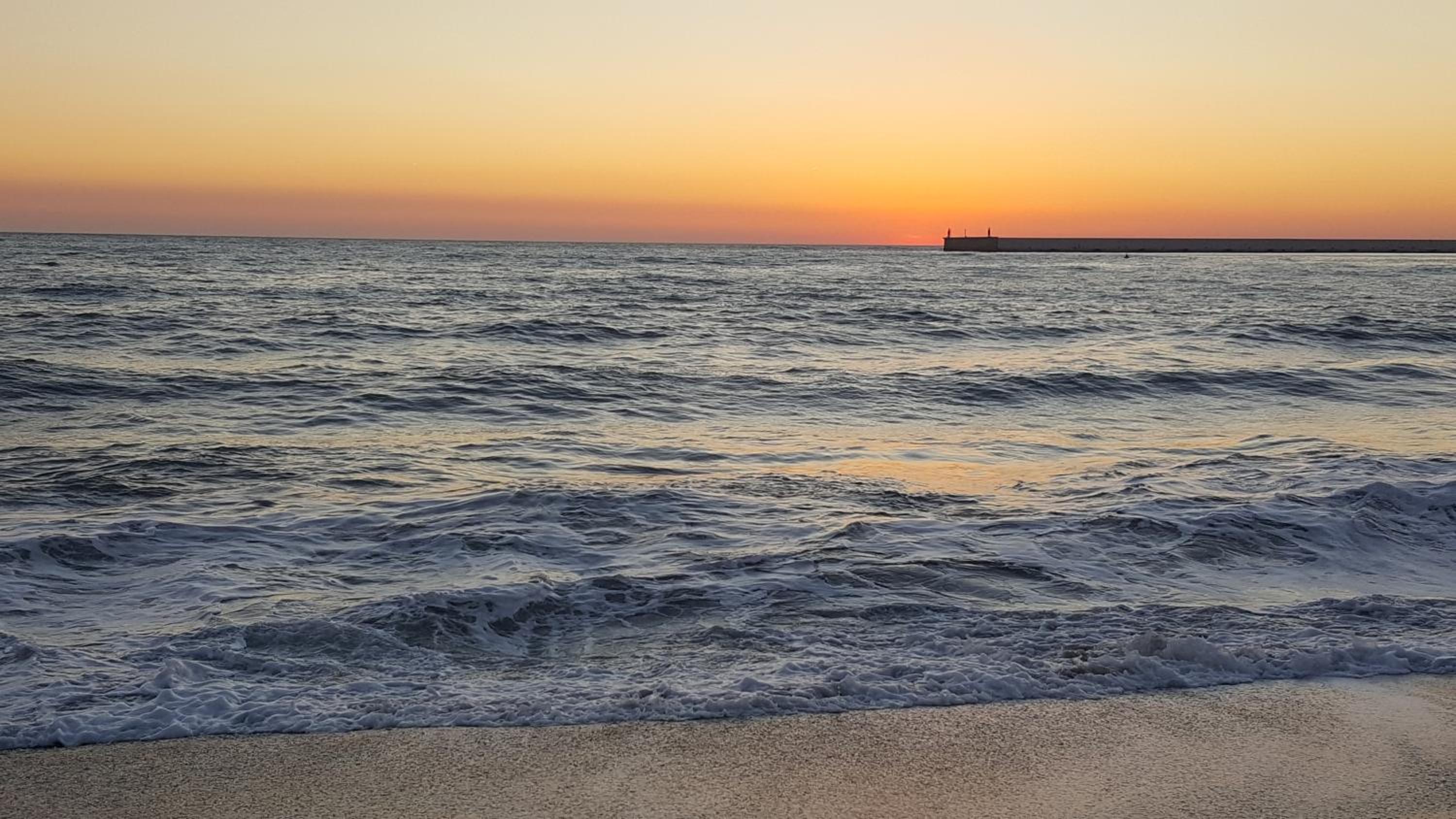 APARTAMENTO PRIMERA LÍNEA DE PLAYA