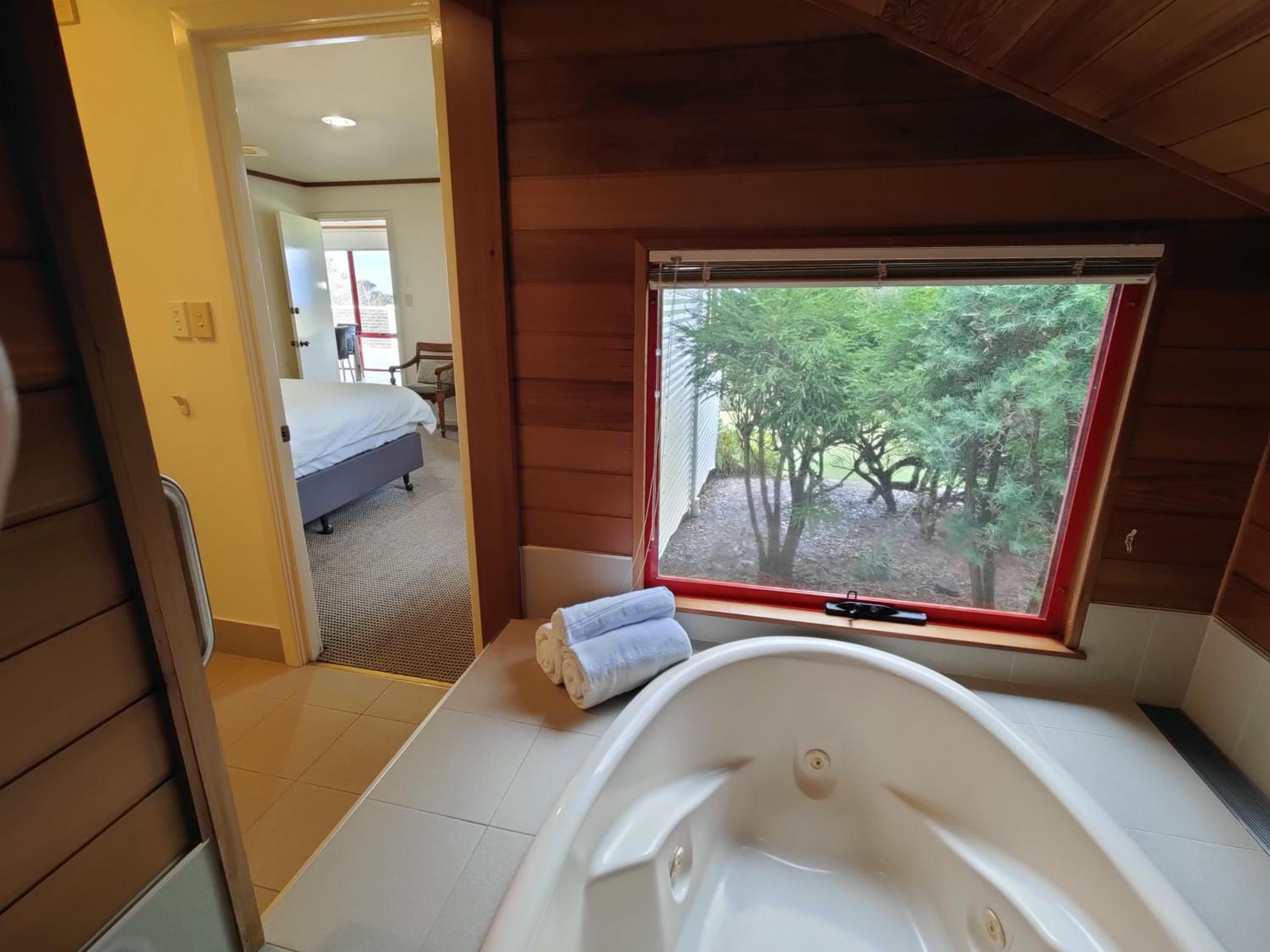 Karri Mia Chalets and Studios