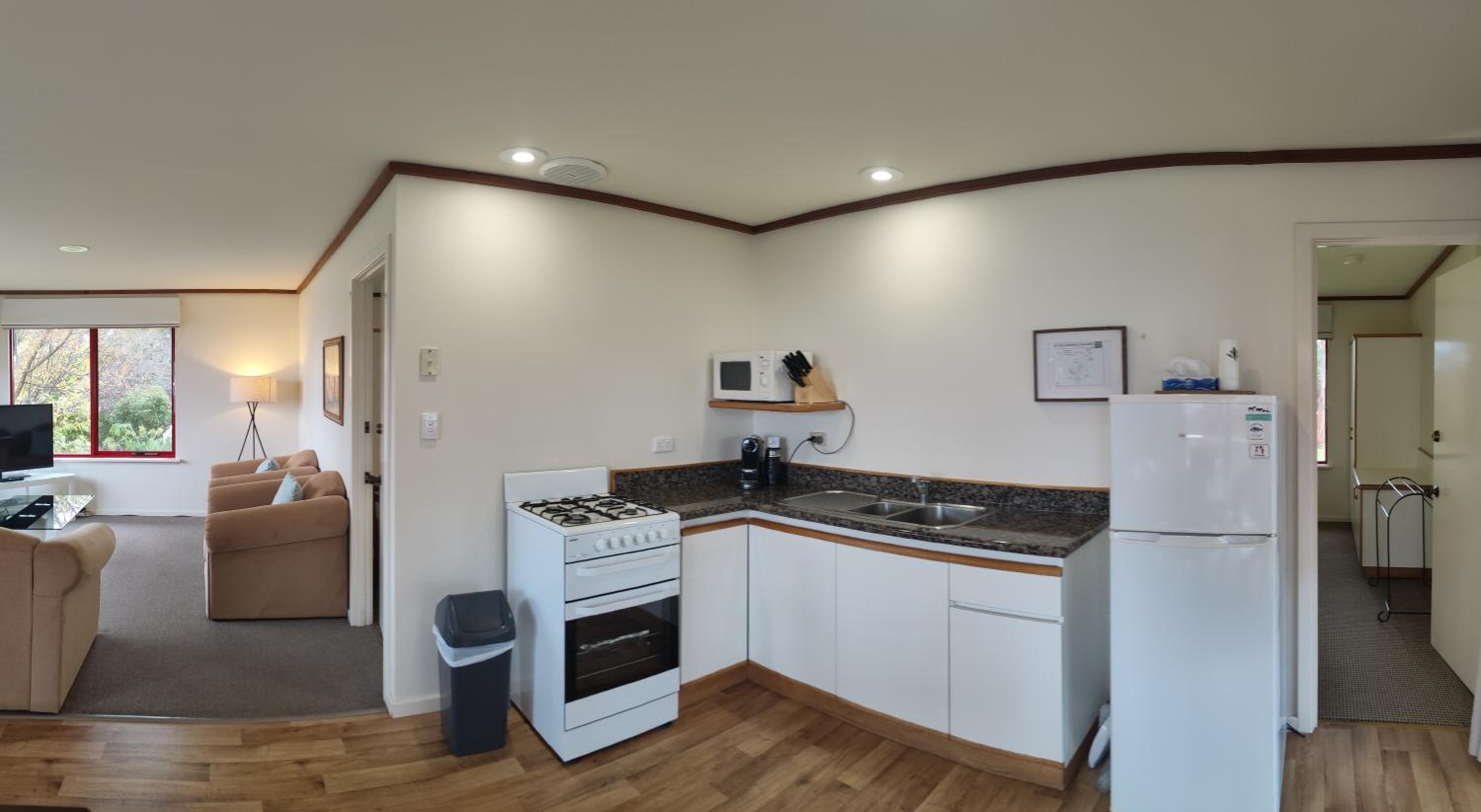Karri Mia Chalets and Studios