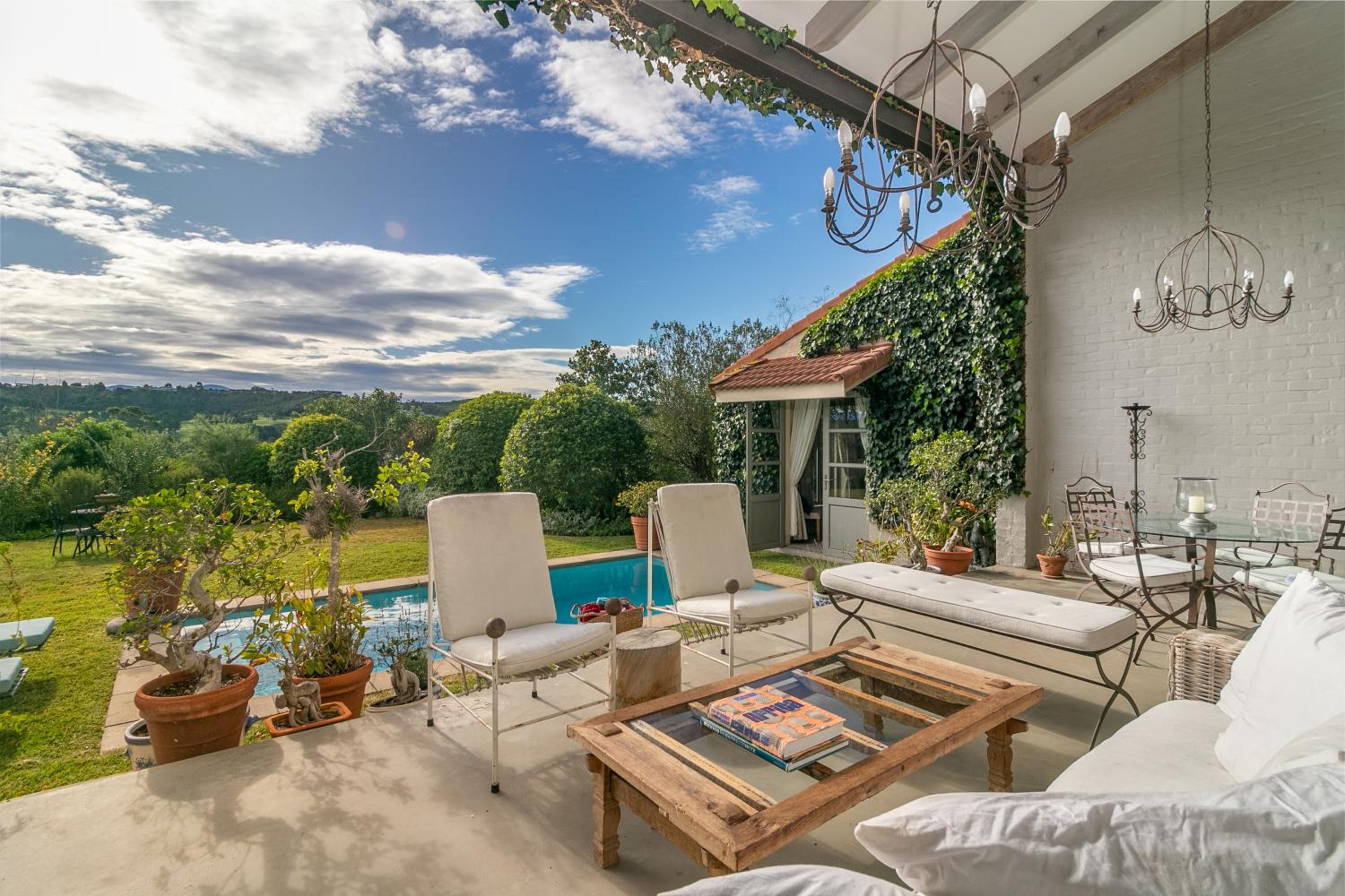 Luxury Country Escape