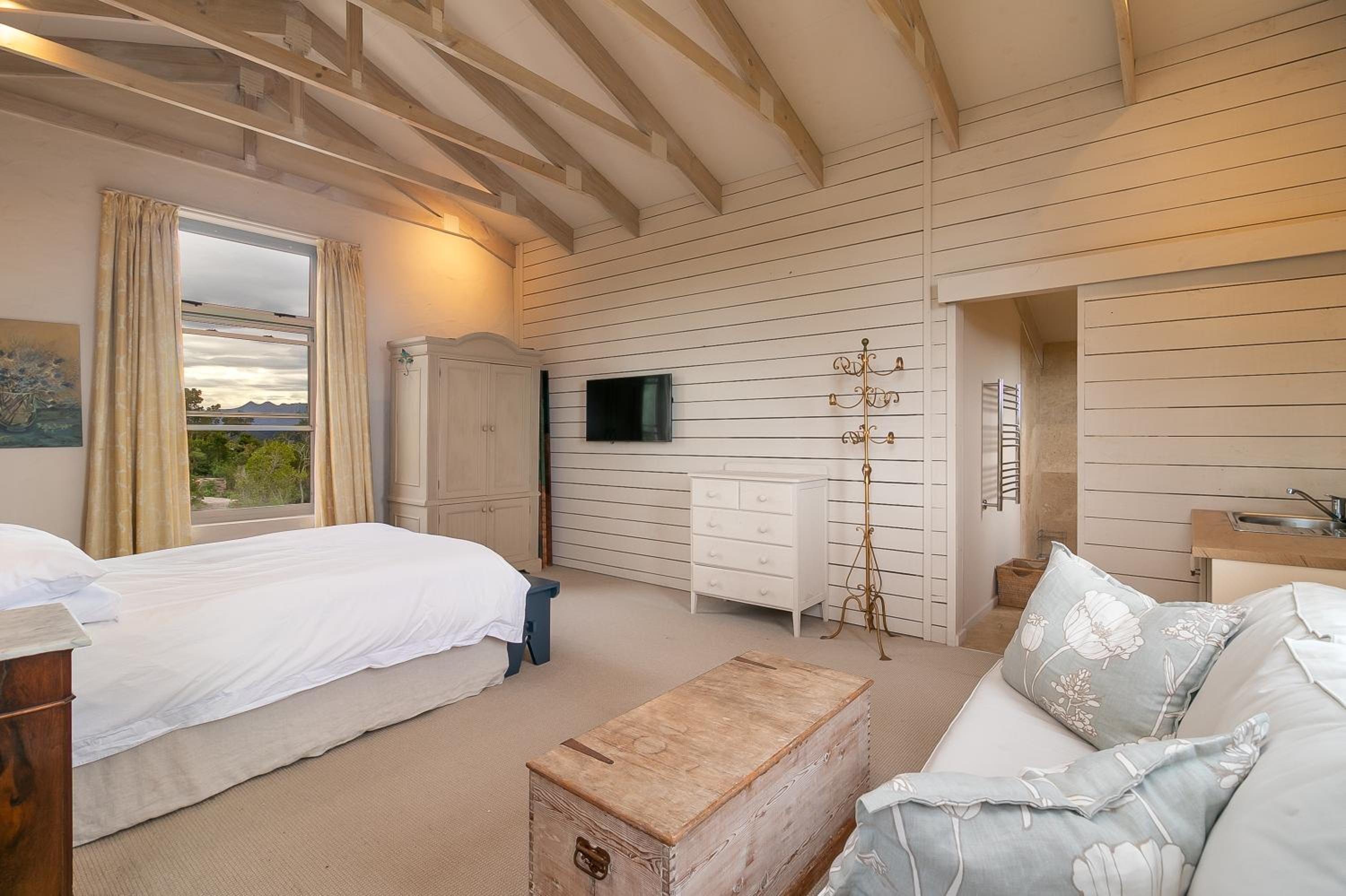 Luxury Country Escape
