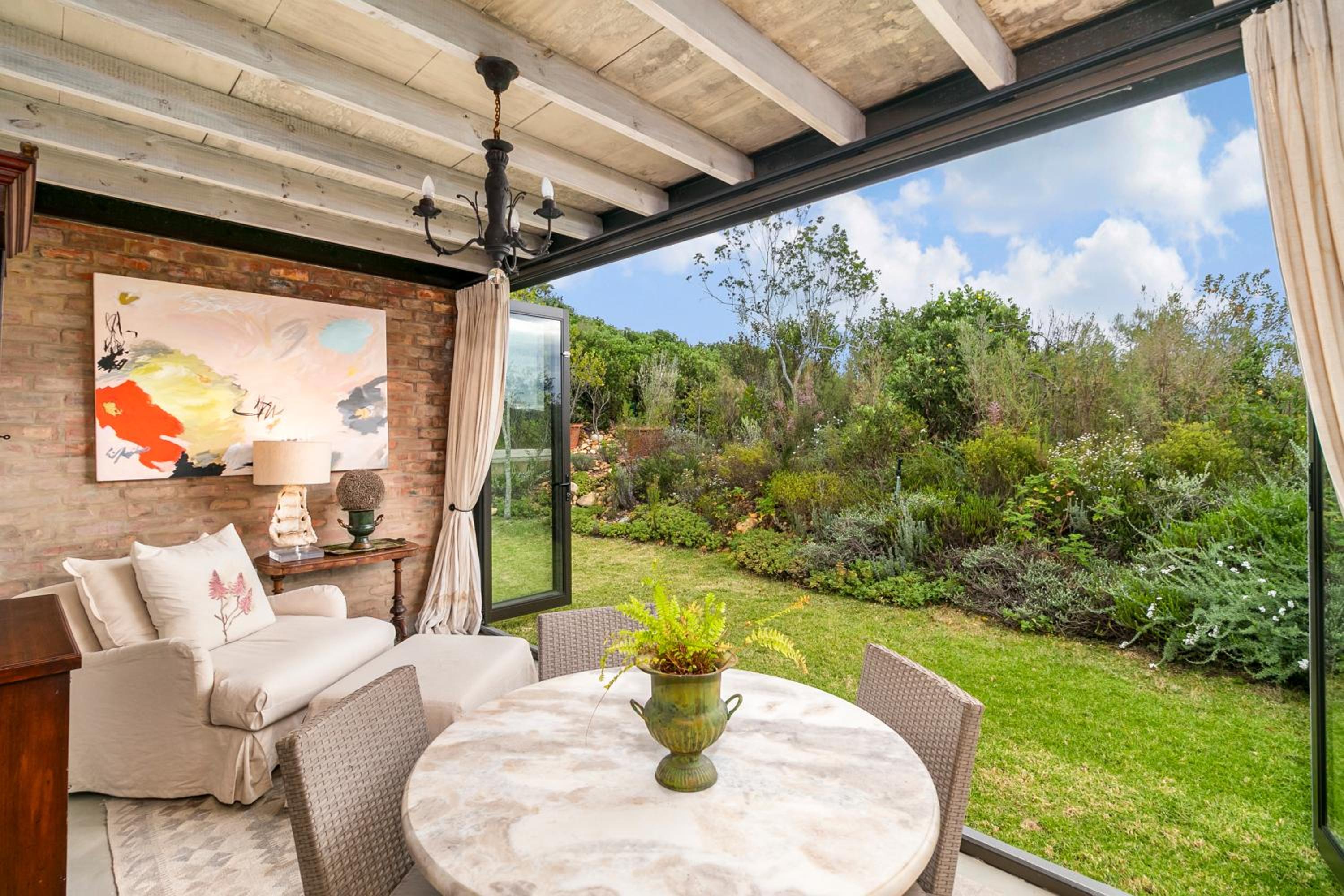 Luxury Country Escape