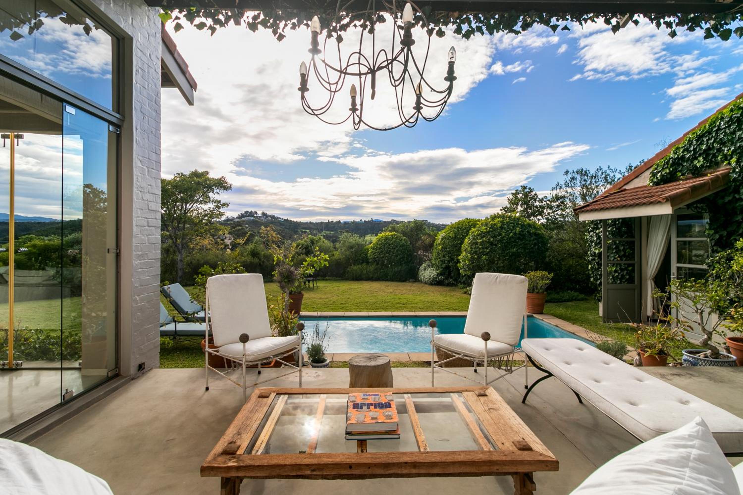 Luxury Country Escape