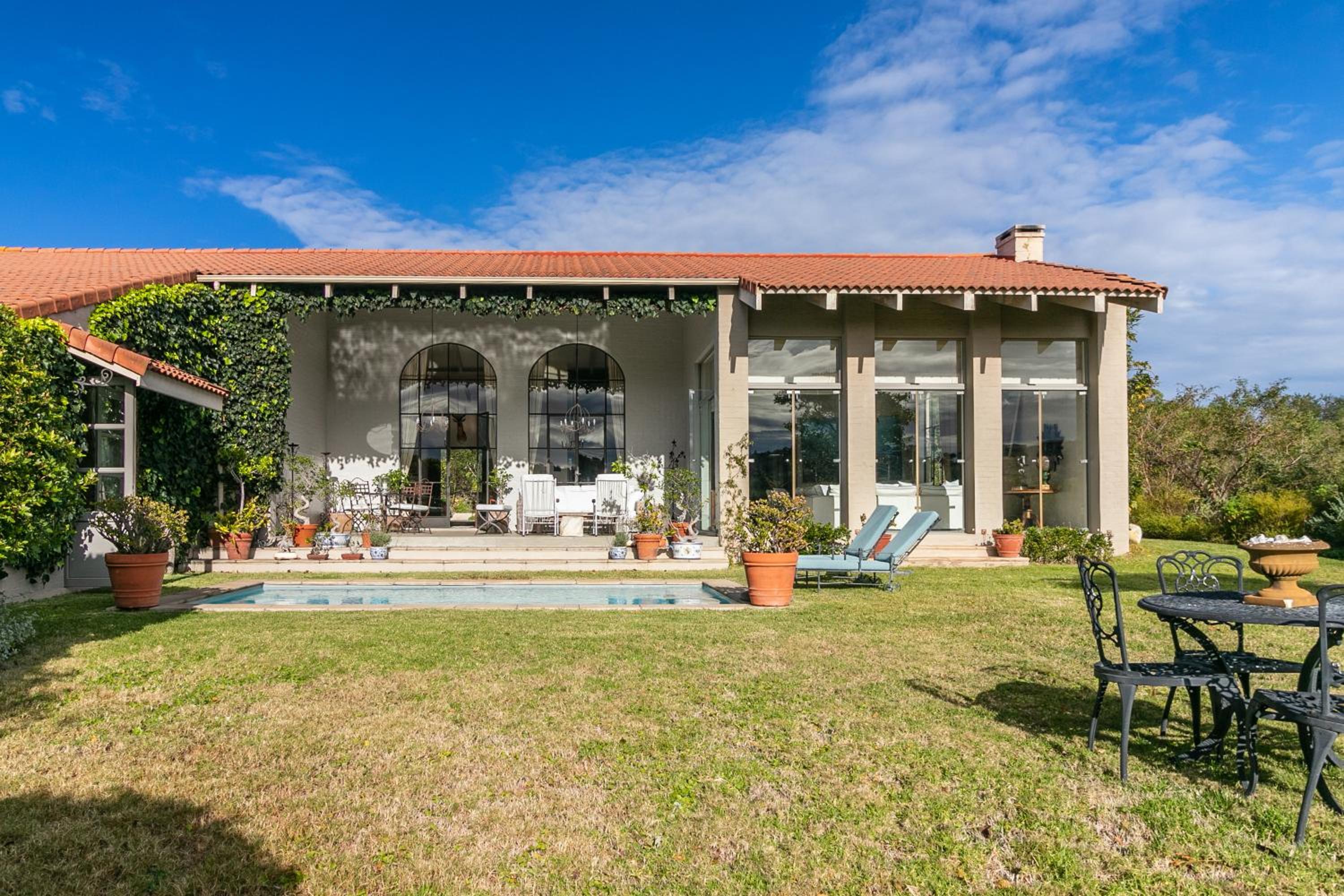 Luxury Country Escape