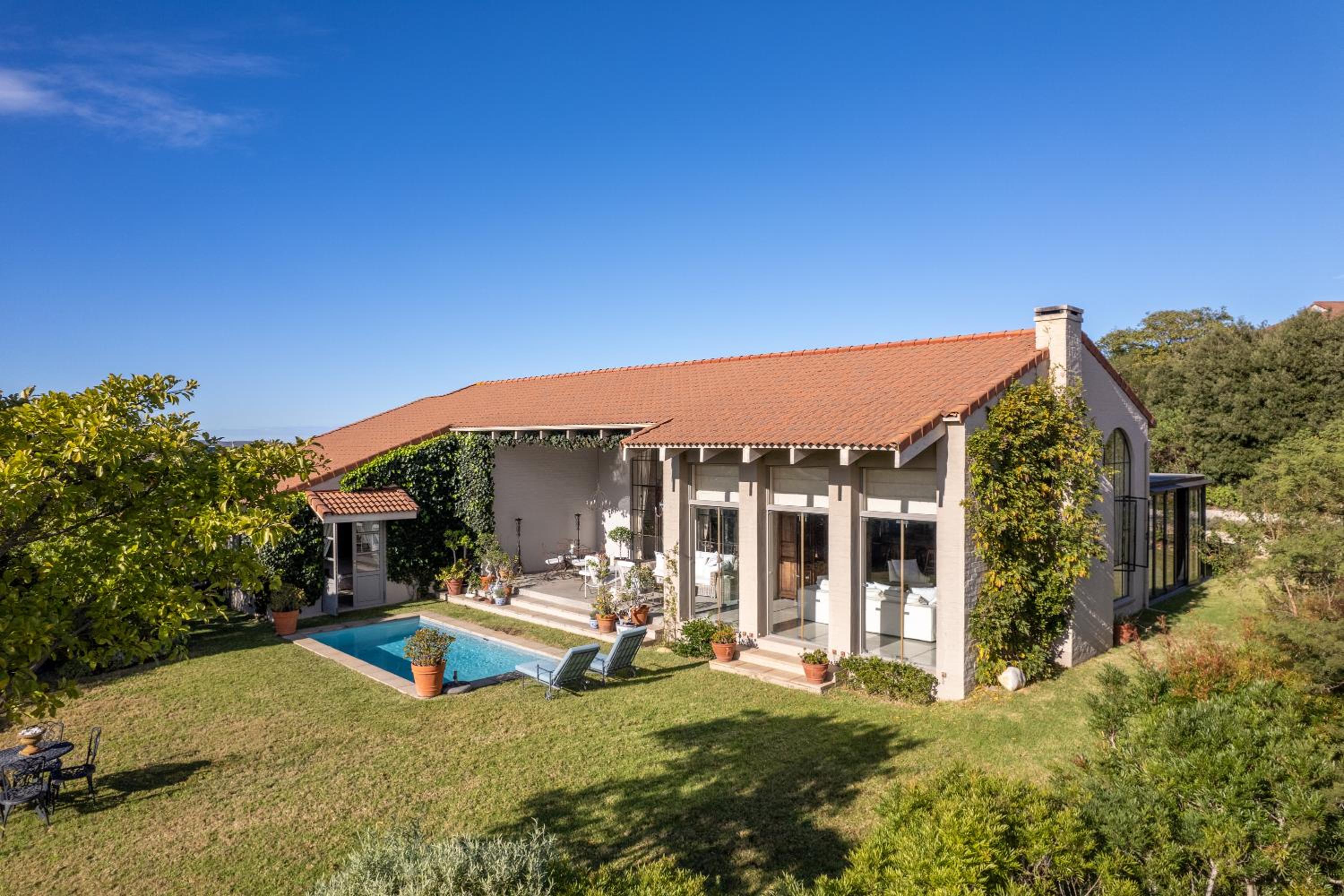 Luxury Country Escape