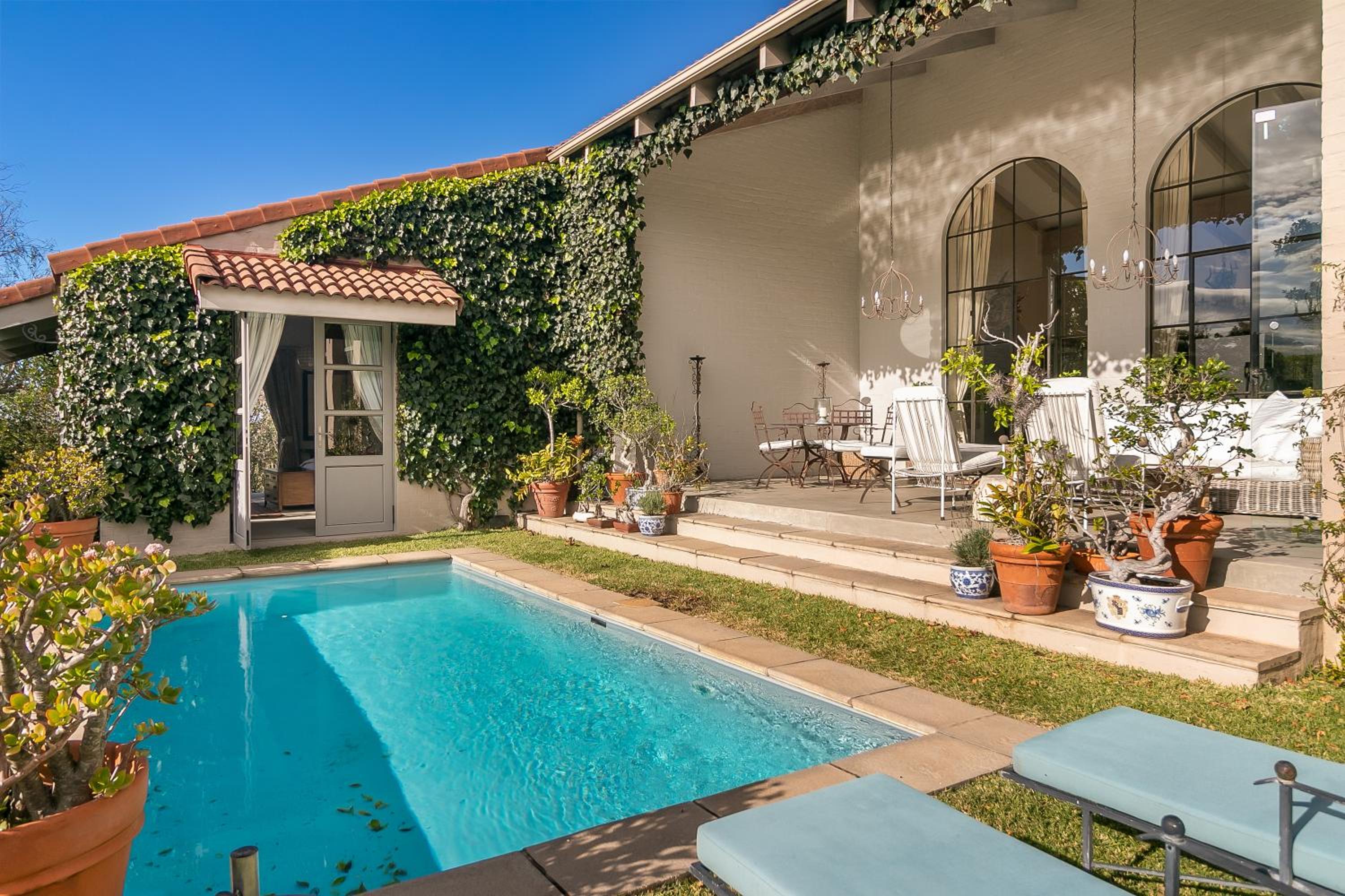 Luxury Country Escape