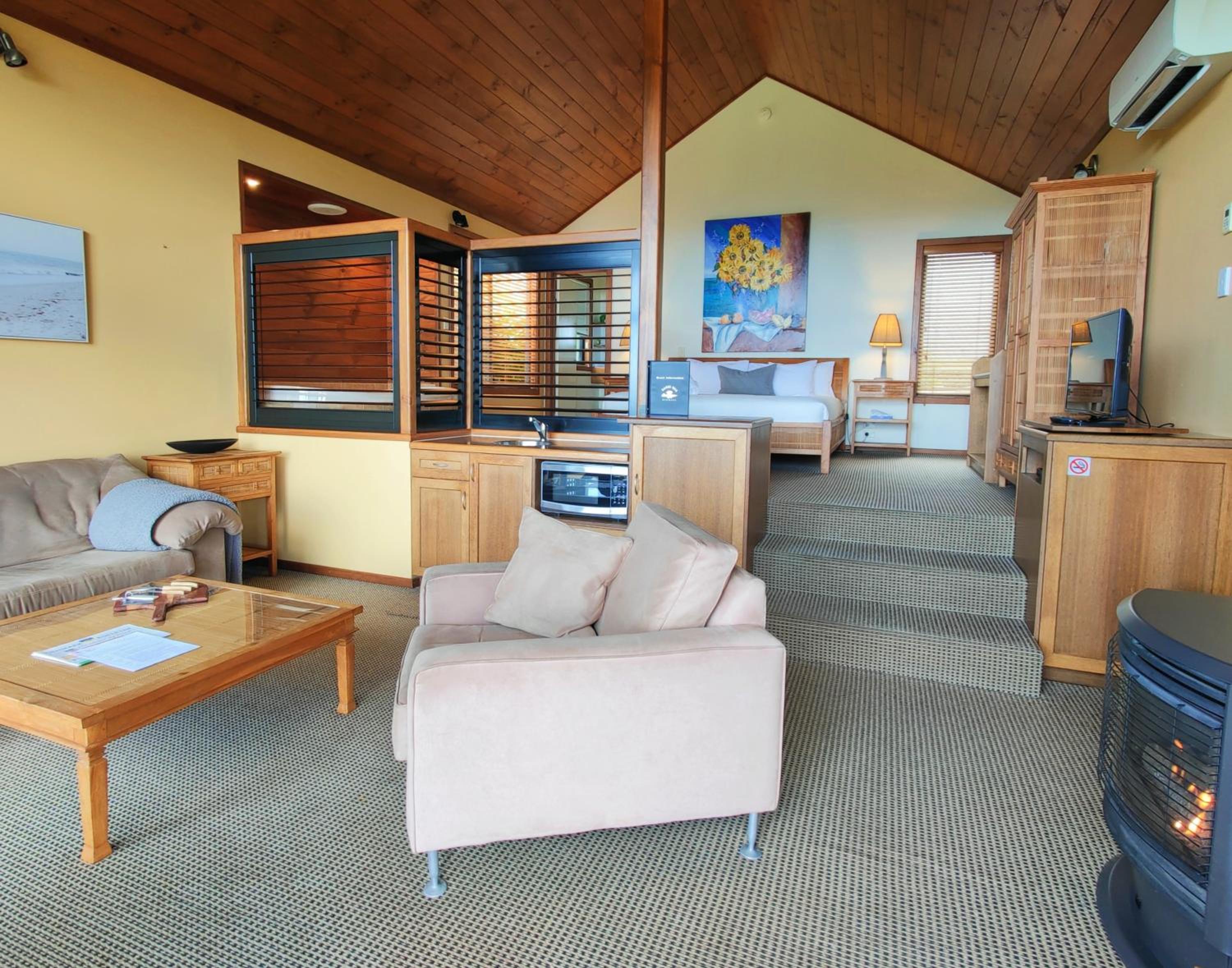Karri Mia Chalets and Studios
