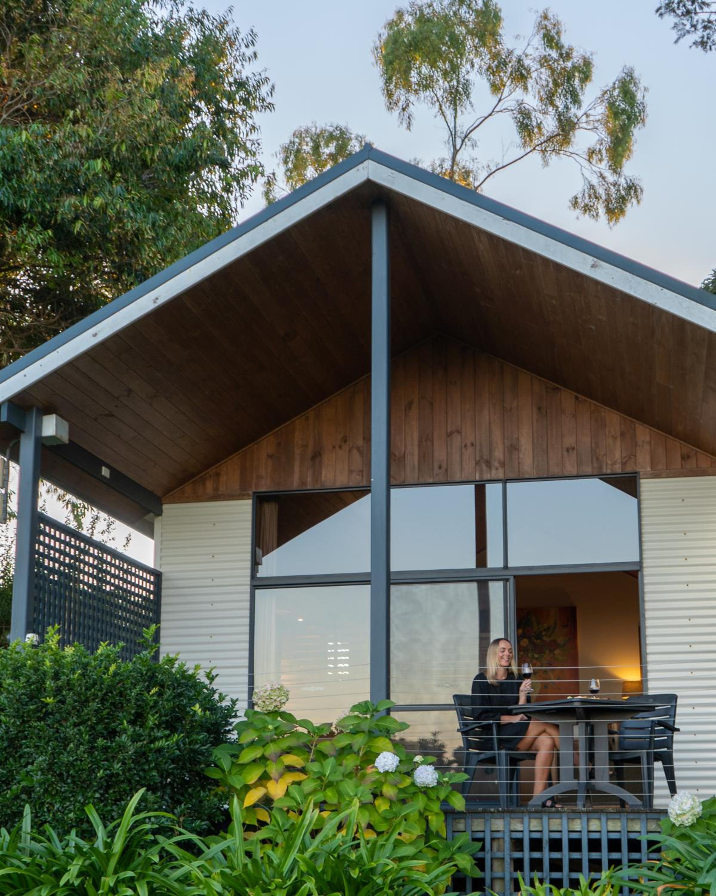 Karri Mia Chalets and Studios