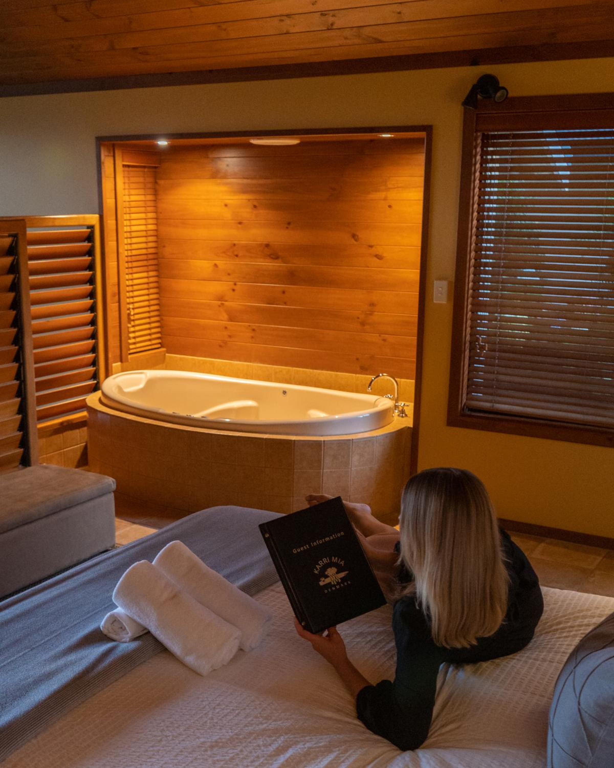 Karri Mia Chalets and Studios