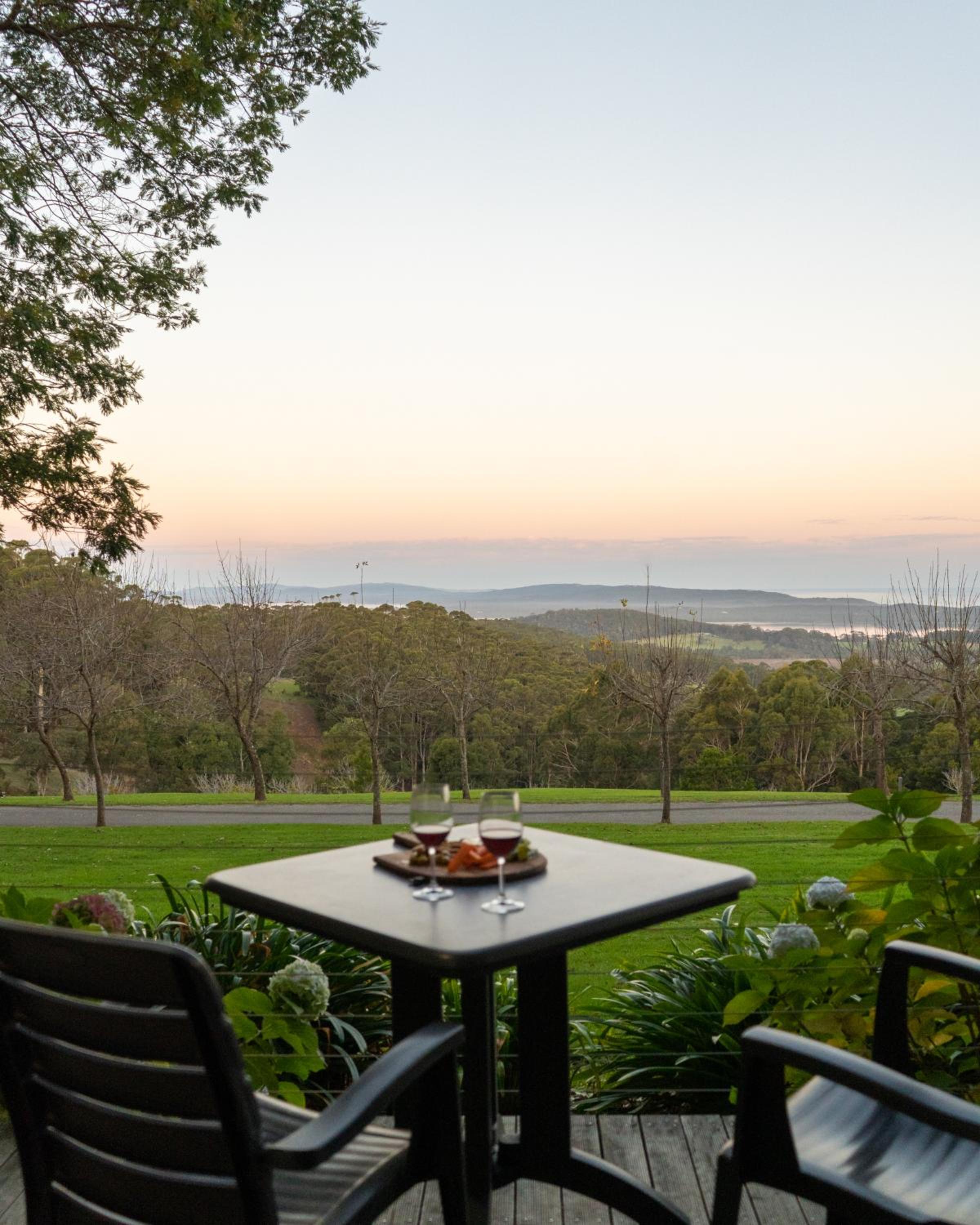 Karri Mia Chalets and Studios