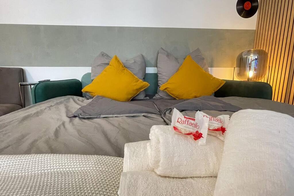 Modern City Apartment l Netflix l fast wifi l Xbox