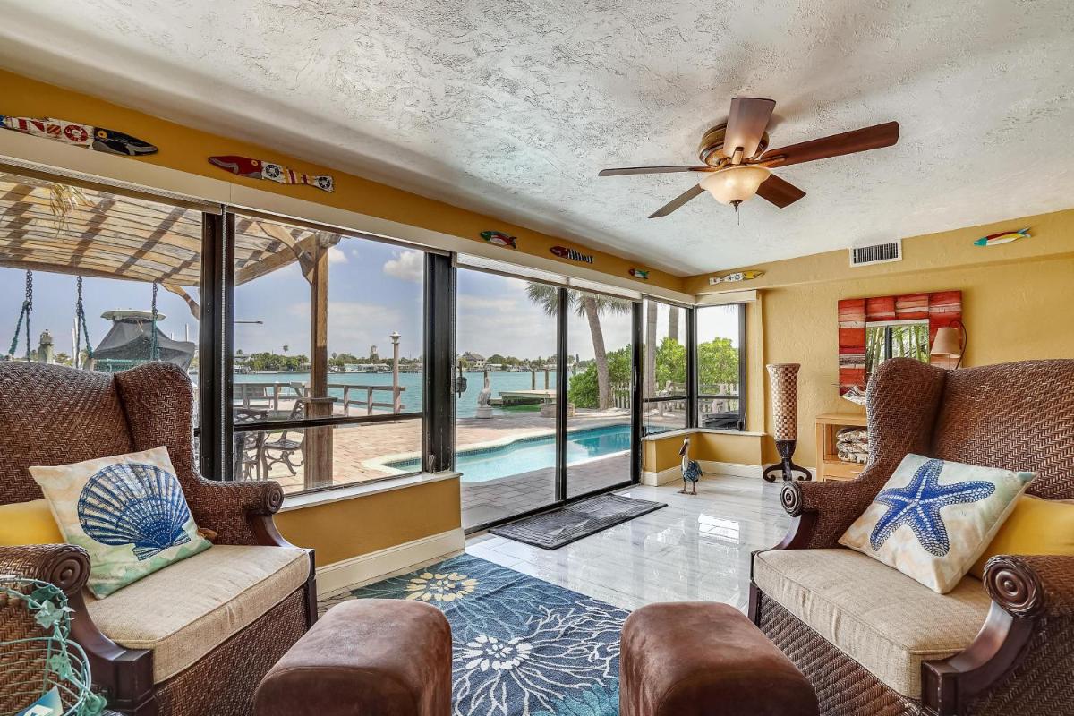 Manatee Home - Water Front Pool Home view 3