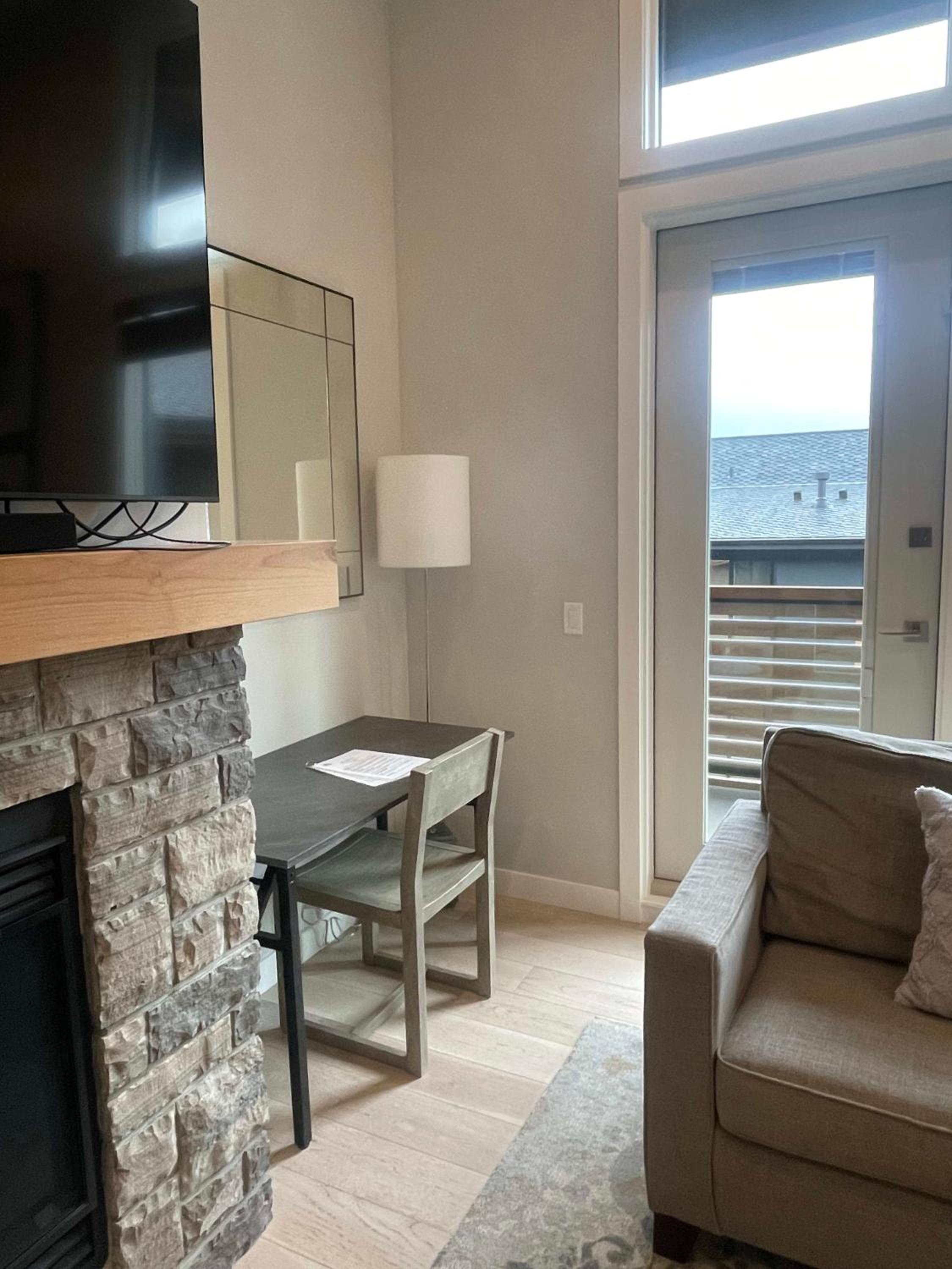 BRAND NEW - Gorgeous Spring Creek Penthouse