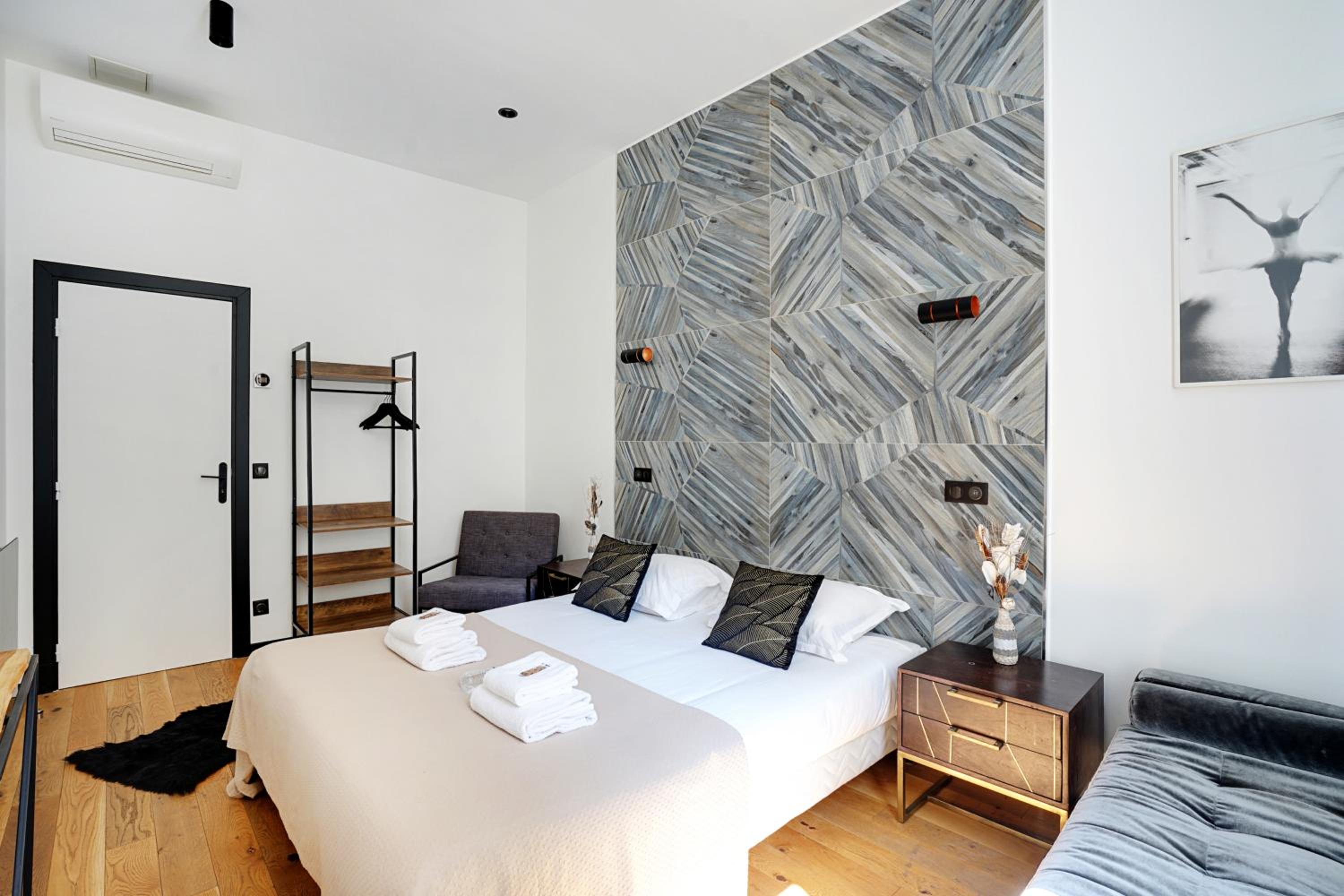 Luxurious apartment - 2BR-8P -Champs Elysées