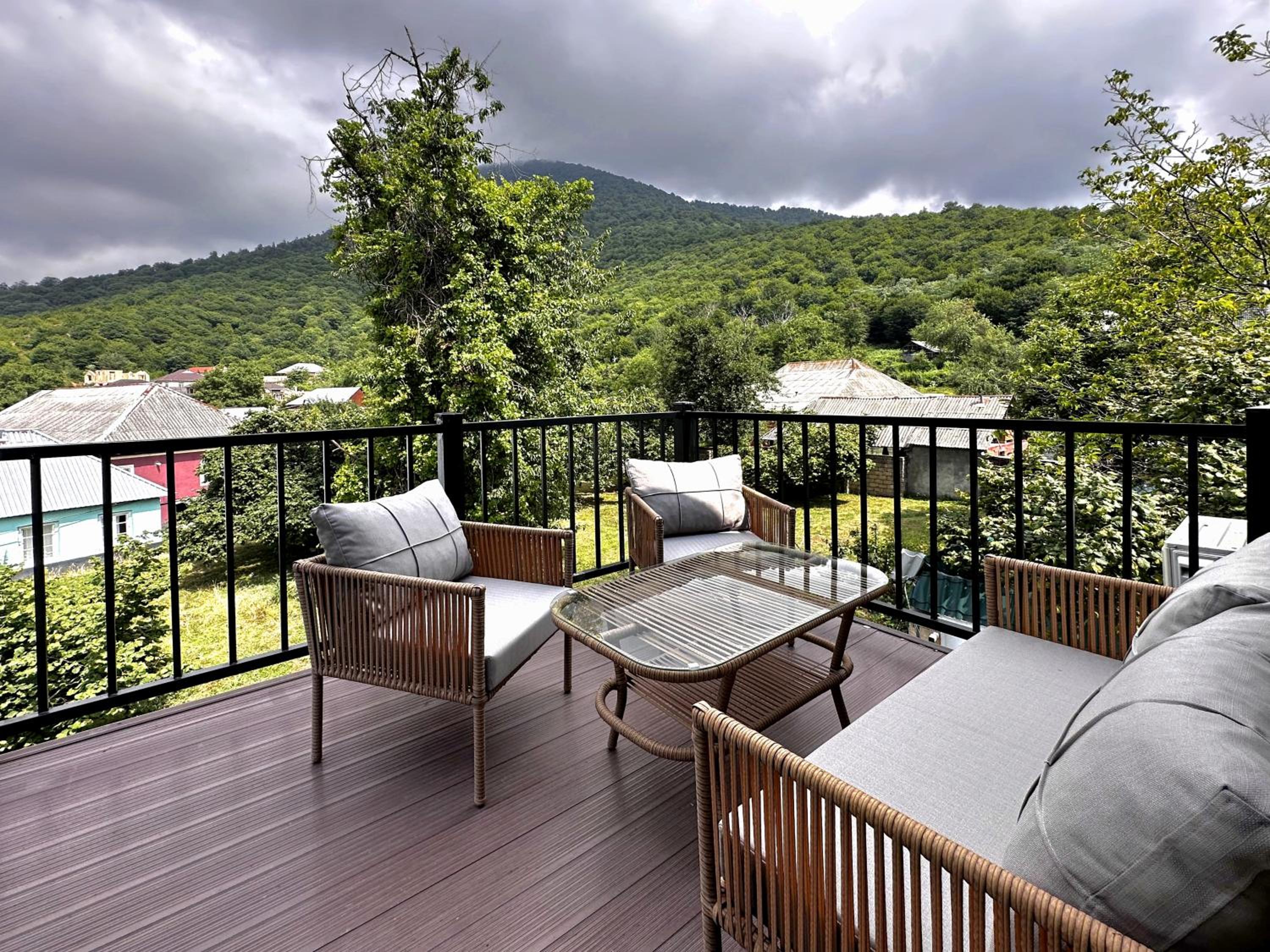 Qafqaz Falcon Chalet