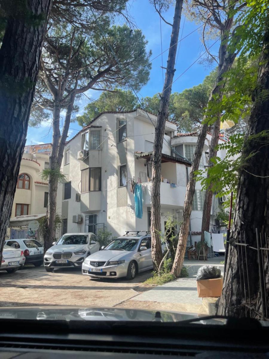 Sunny hill Apartment