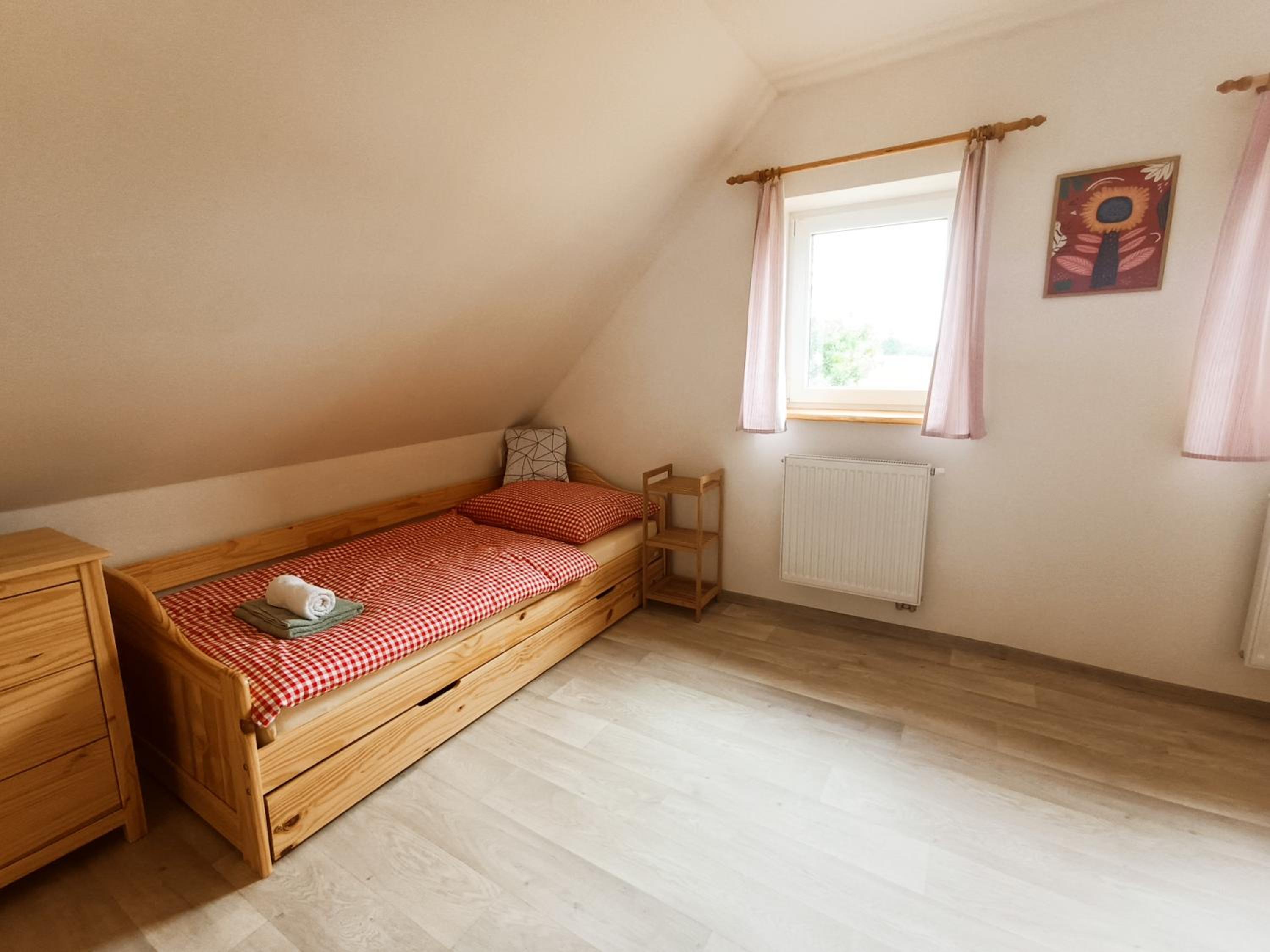 Klidná lokalita Na kraji lesa, celý dům s úschovnu kol