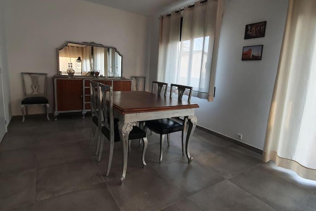 CASA CENTRO DEL PUEBLO CON PISCINA PRIVADA