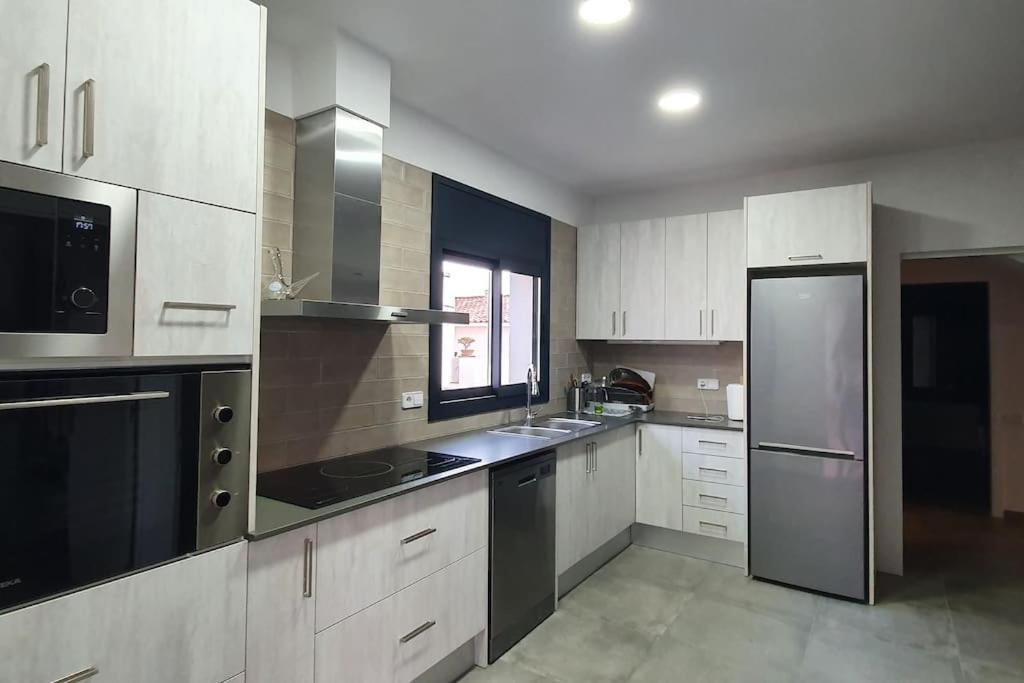 CASA CENTRO DEL PUEBLO CON PISCINA PRIVADA