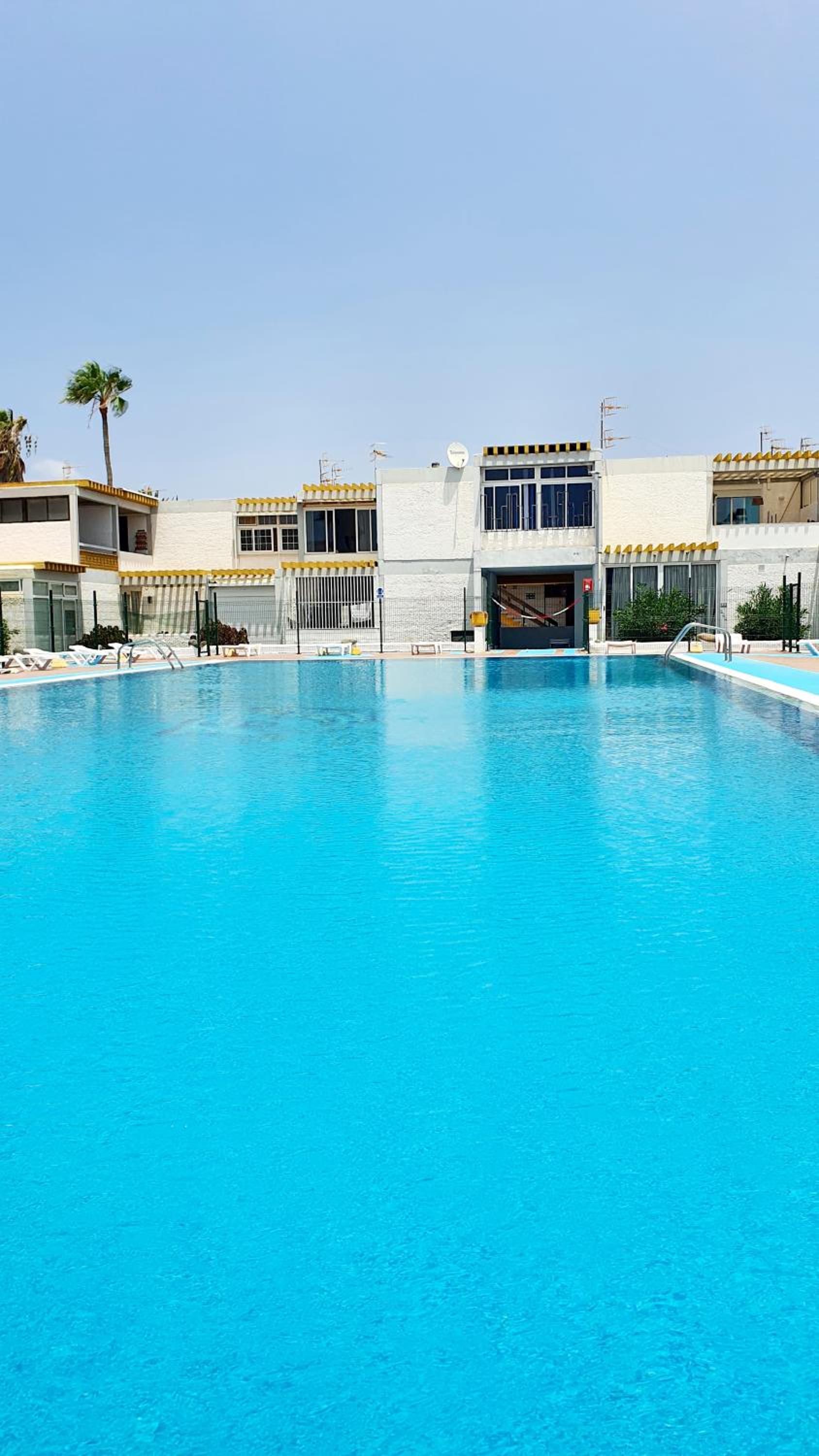 Papagayo Beach Apartments