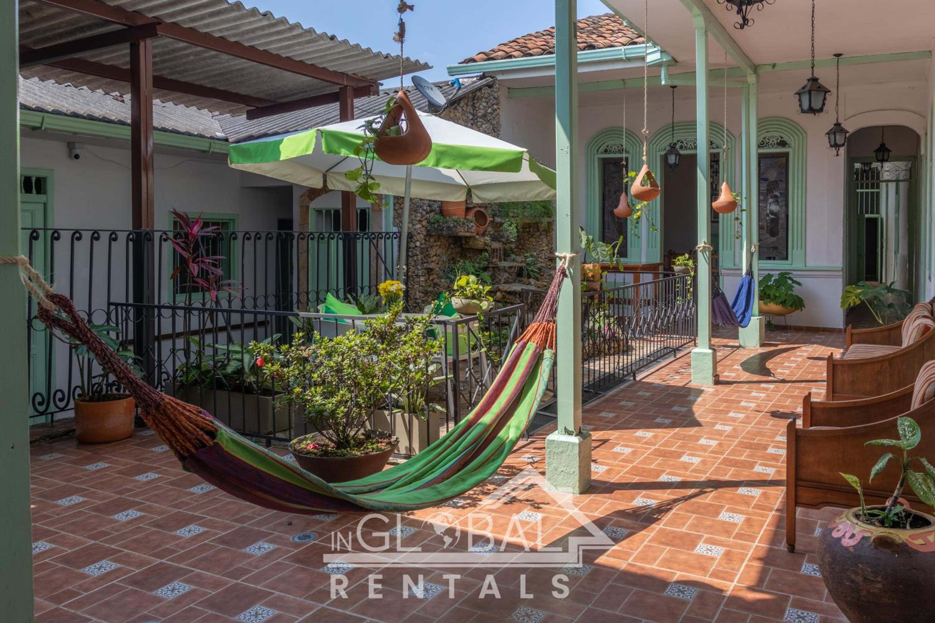 Sandalio Hostal Cali