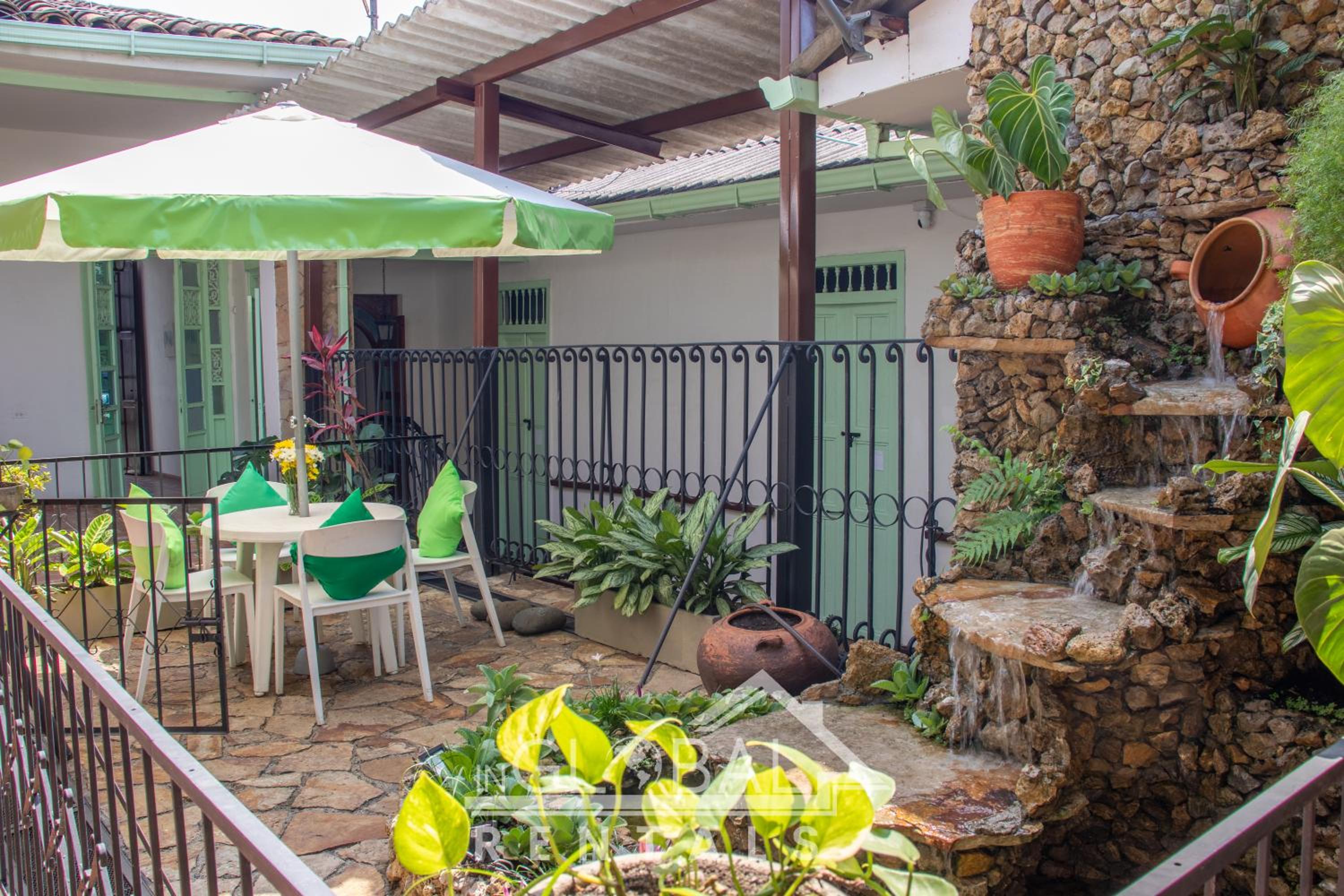 Sandalio Hostal Cali
