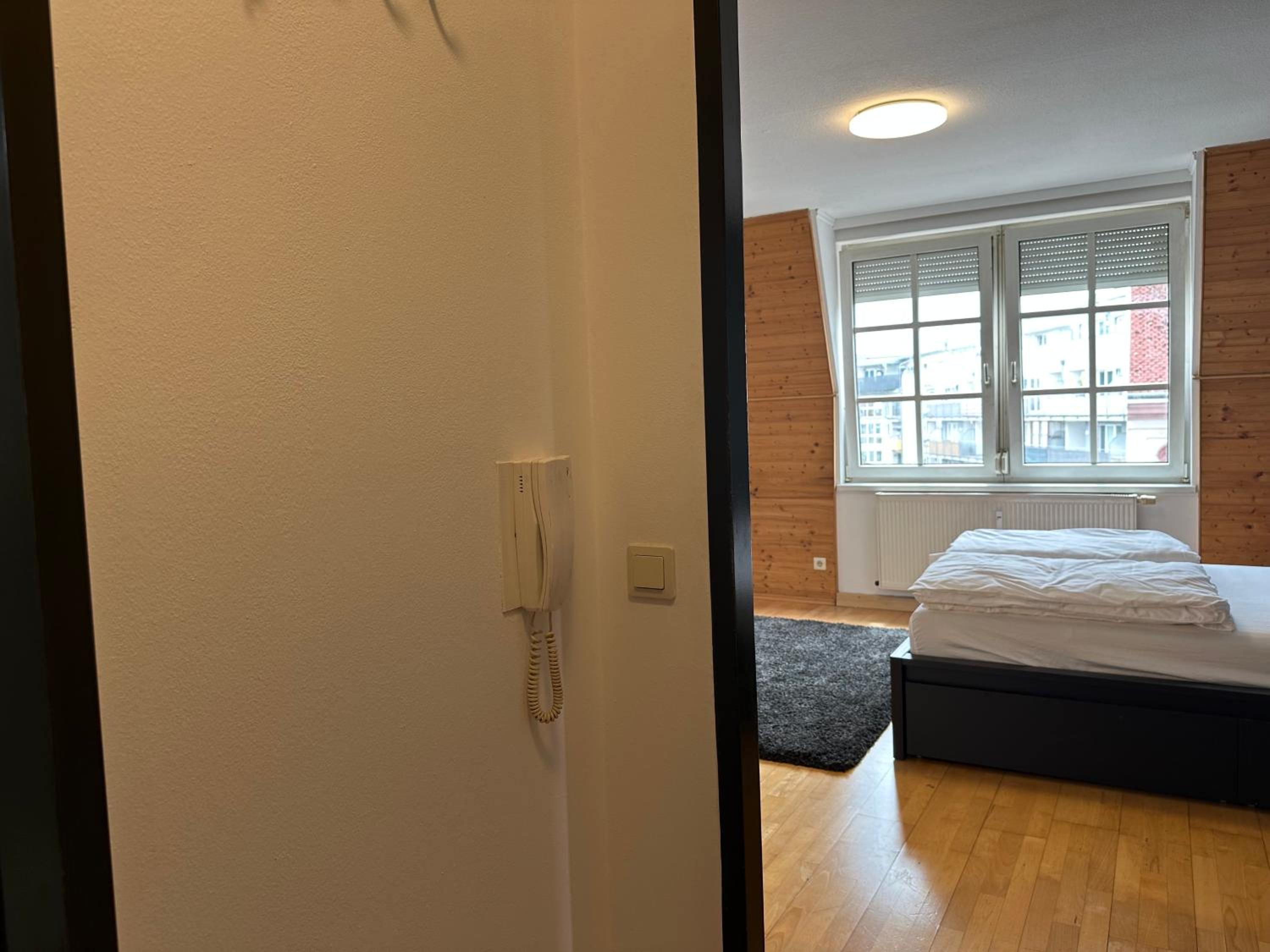 Studio Apartment near Linz Main Train Station