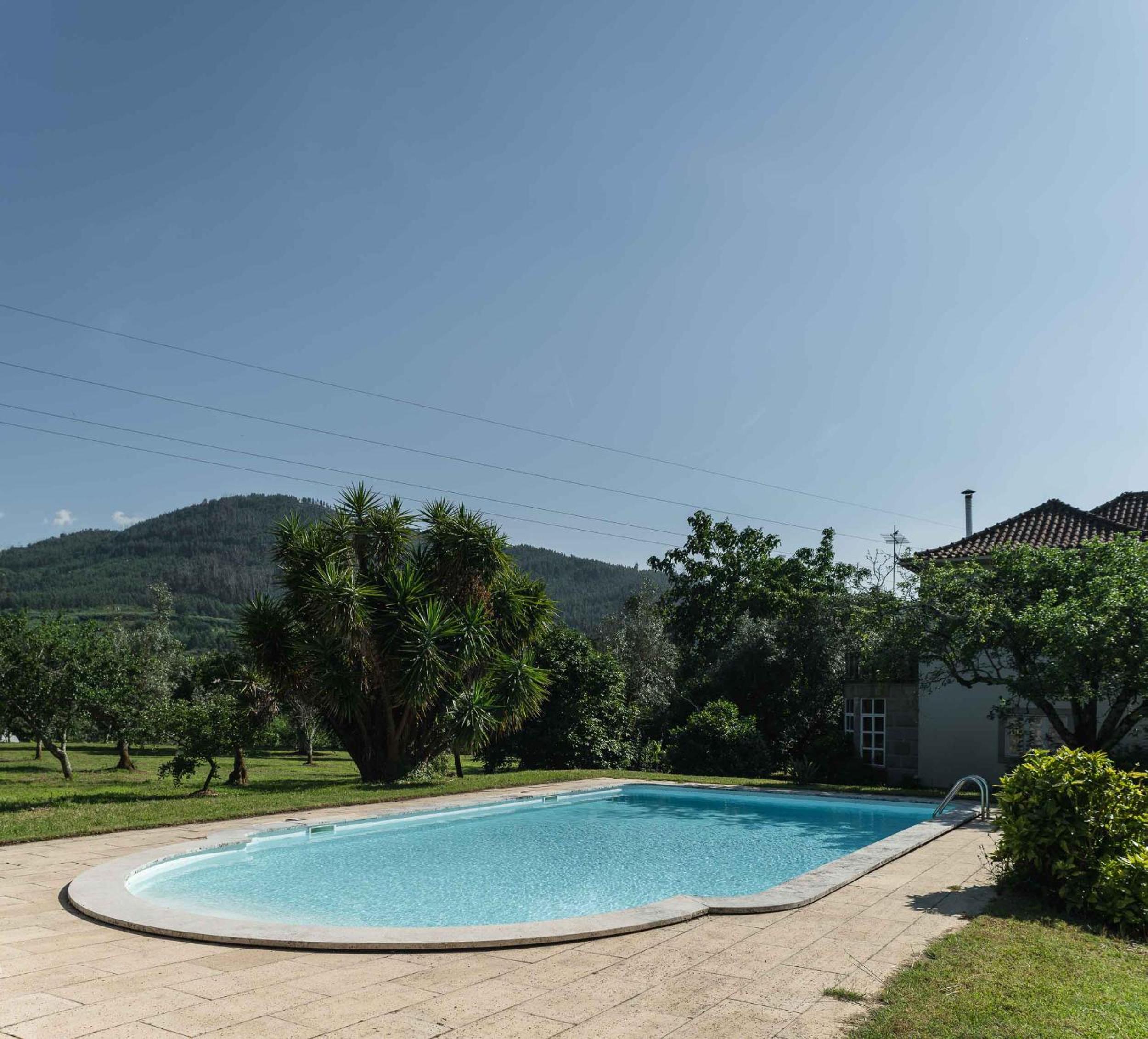 Casa Amorim Girão view 3