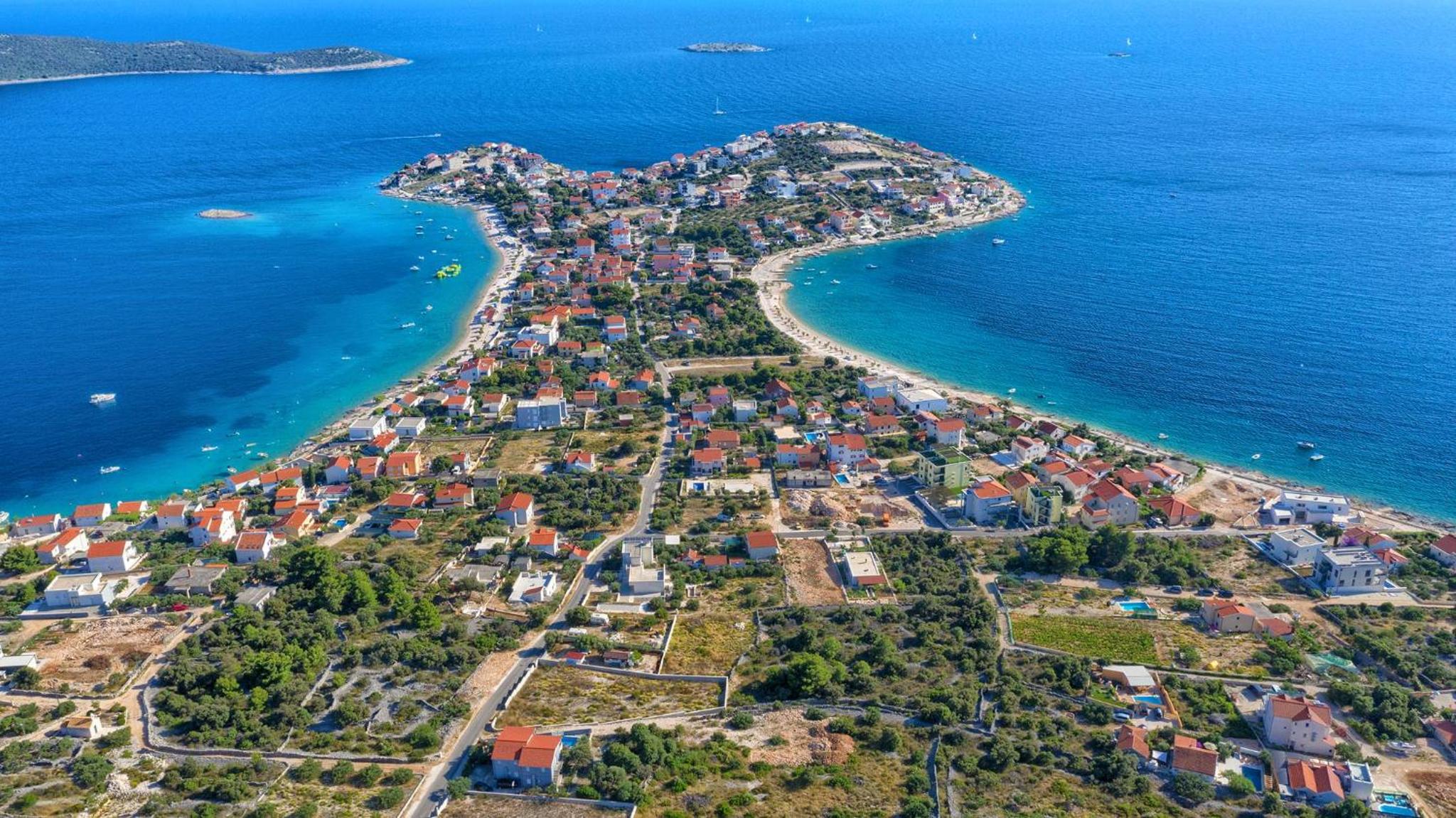 Porto Manera, summer house Sevid