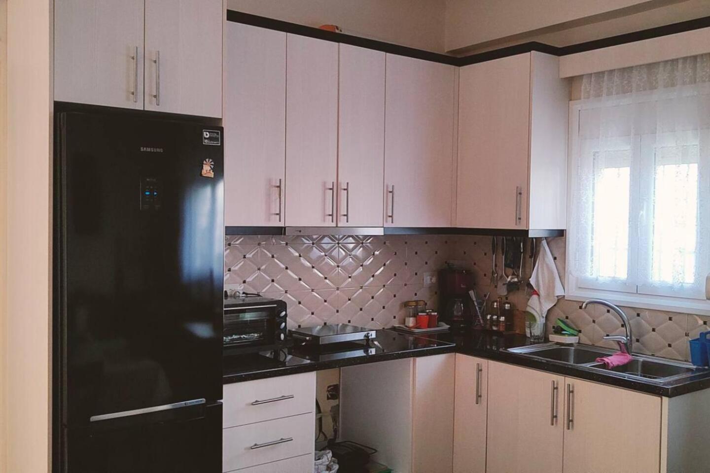 Casa con impronta vintage a Nartë