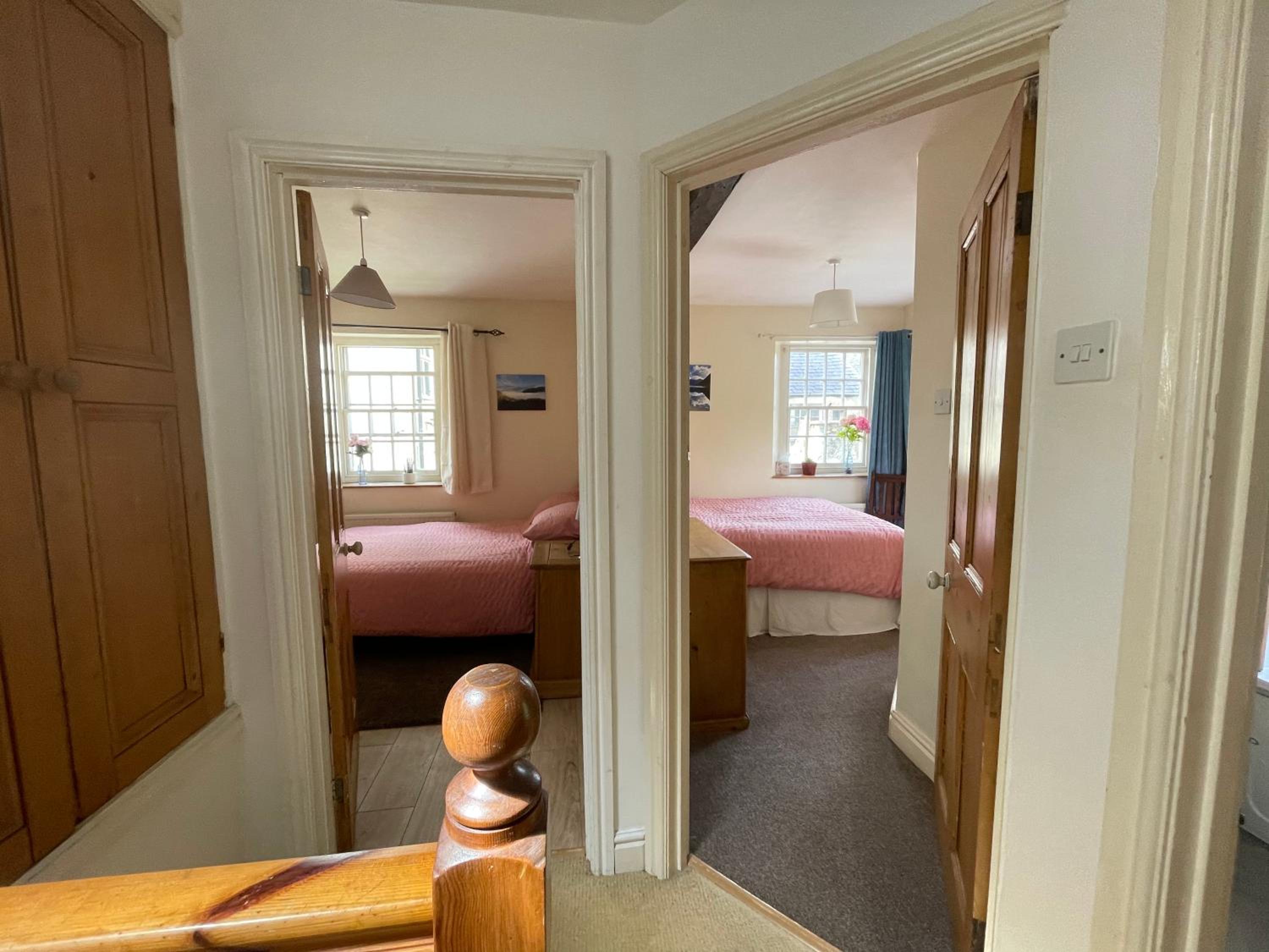 Robinsons Cottage, central and quiet view 4