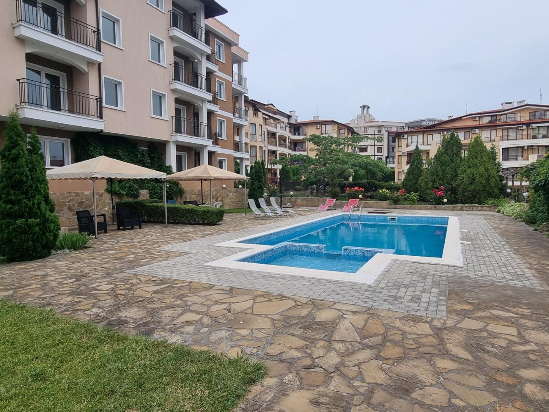 Domus Extra Apartment