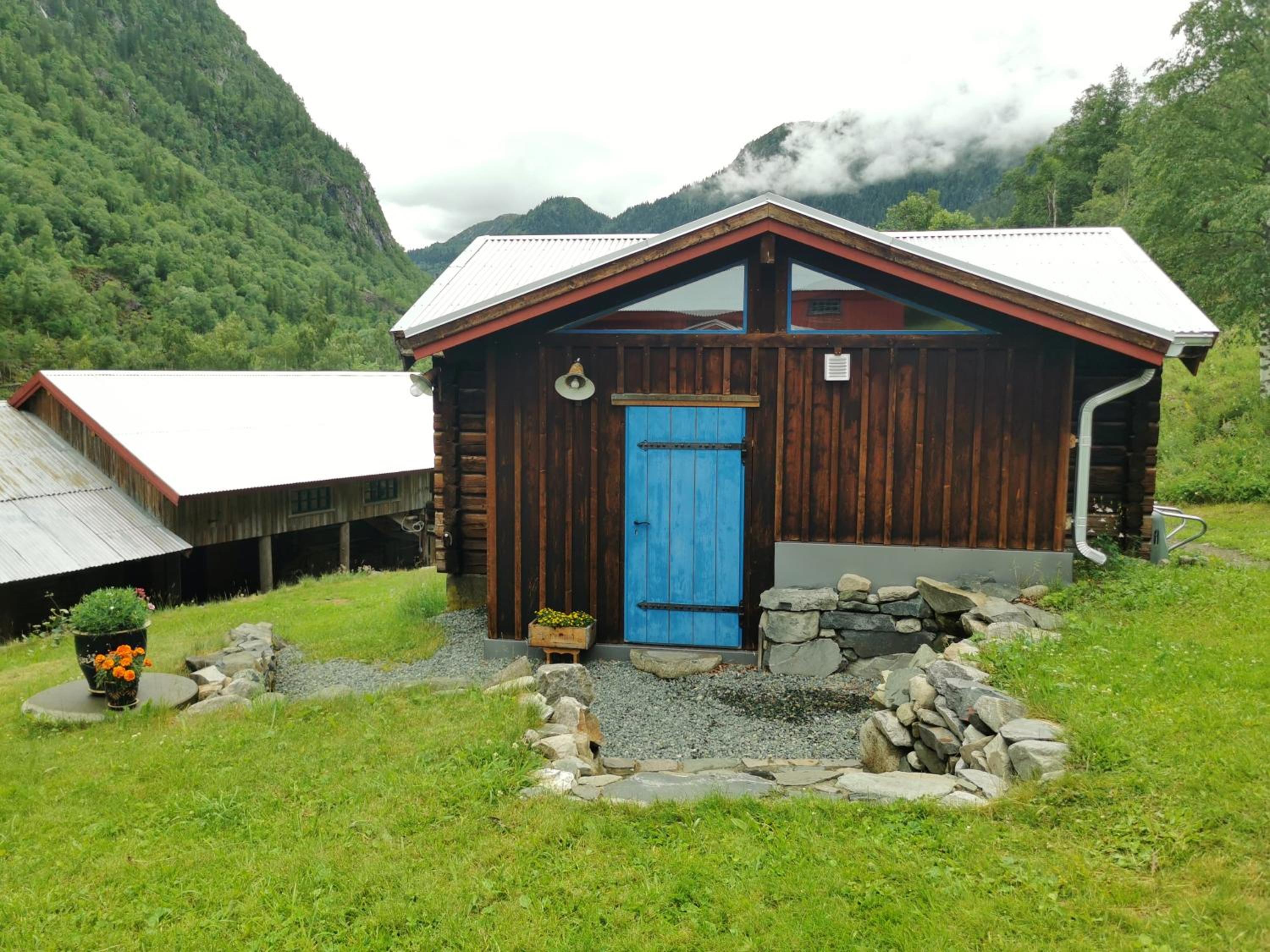 Unique farm stay in the steep mountains of Rjukan view 5