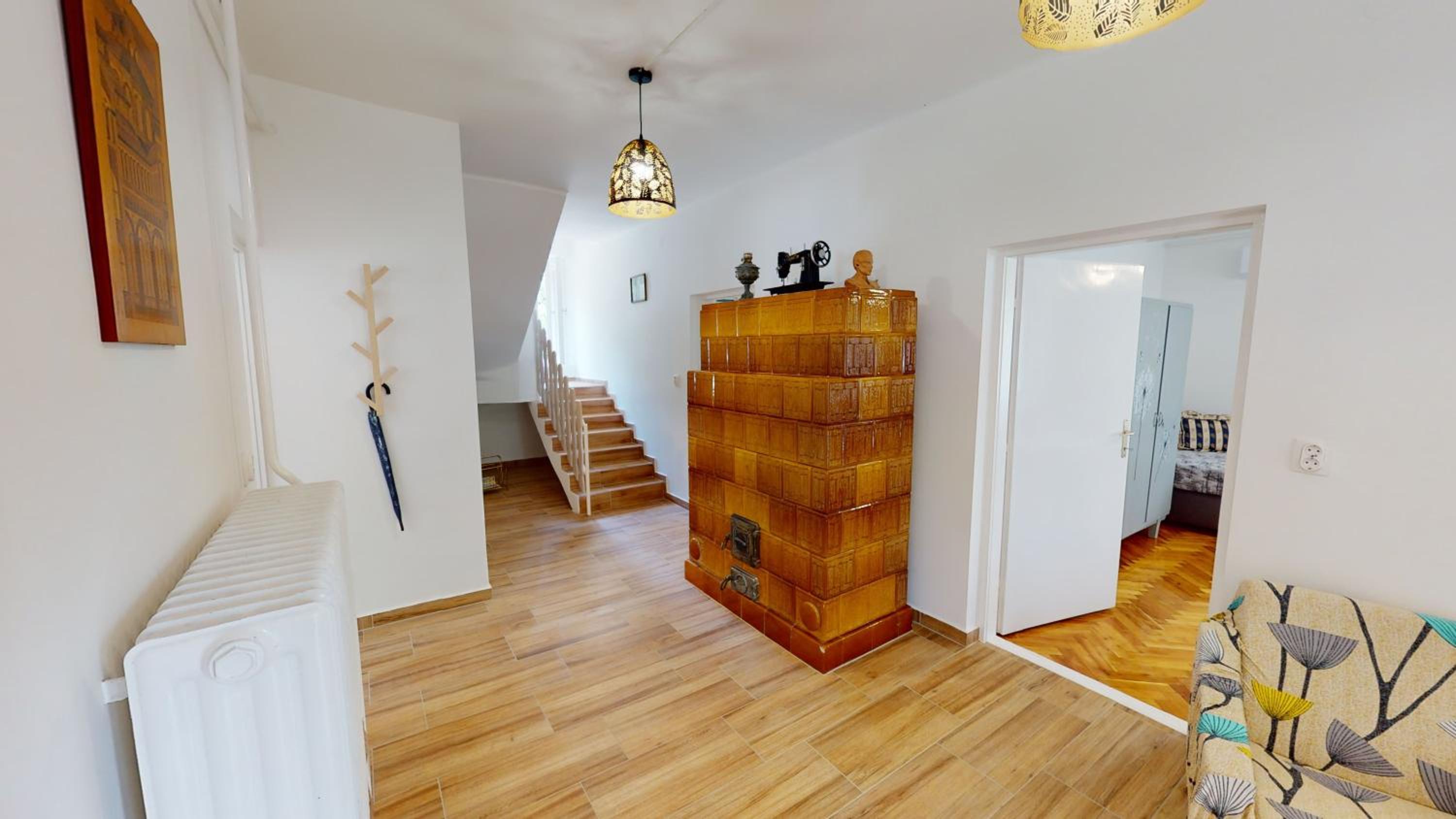 FAMILY APARTMAN