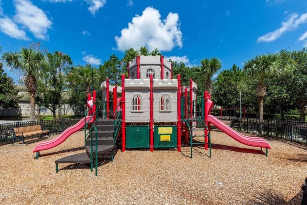 Amazing 6Bd Pool Spa Gm The Windsor Hills-2653DS