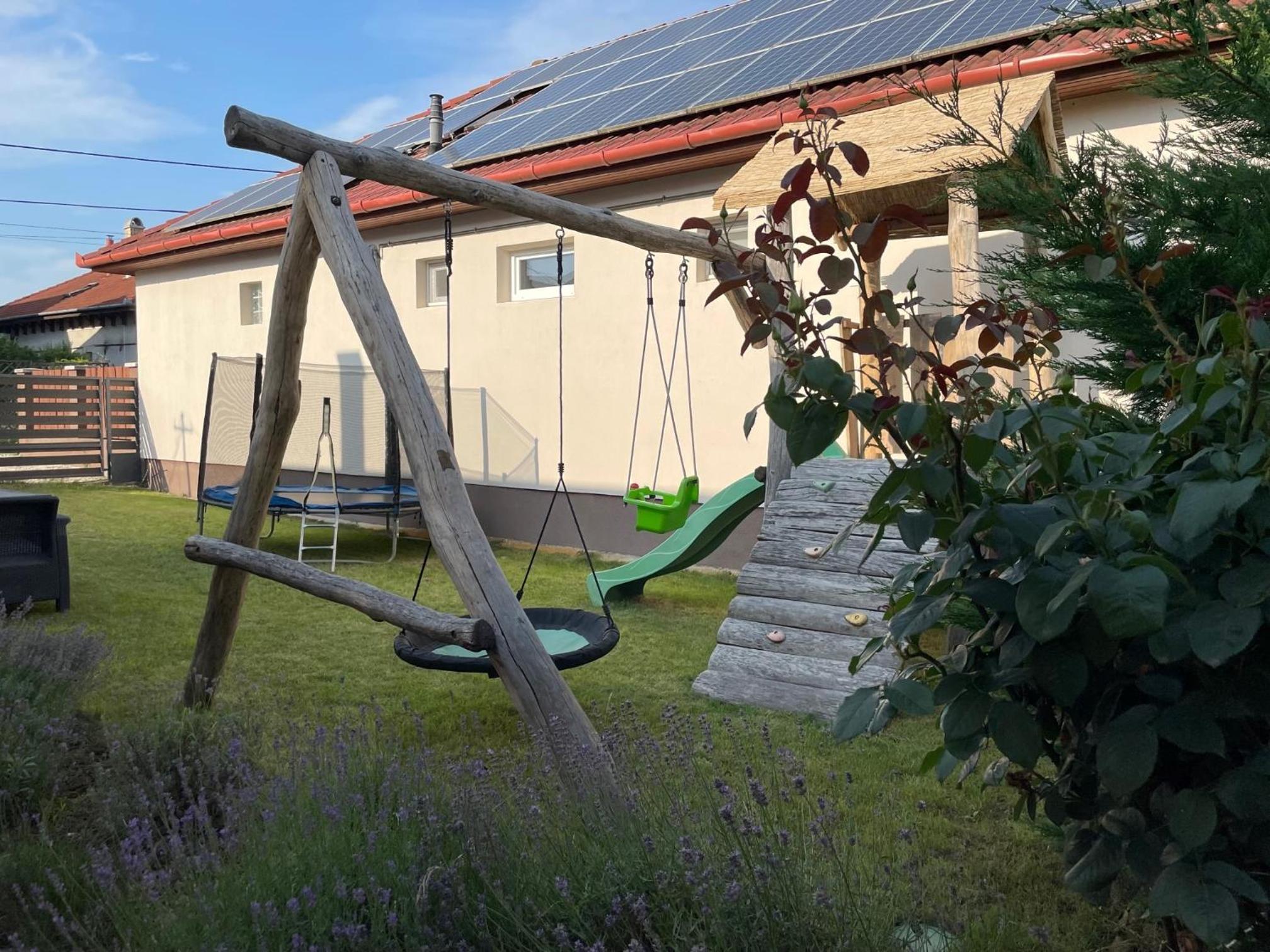 Lavender Garden Apartment