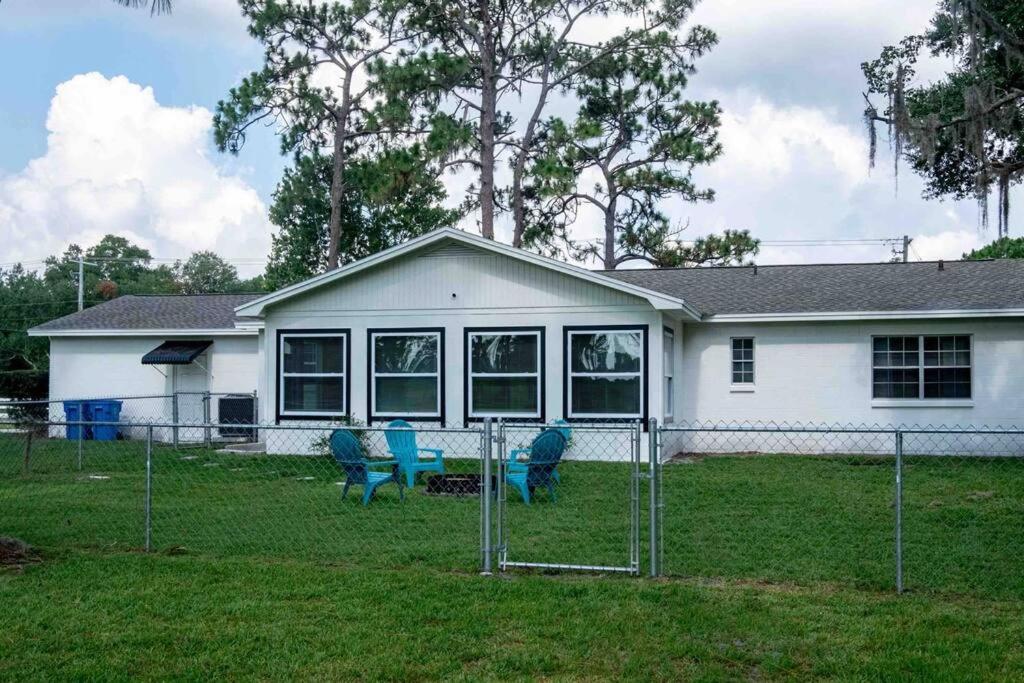 3bdr2bath home in Lutz close to Tampa, 20 min to Stadium, Airport