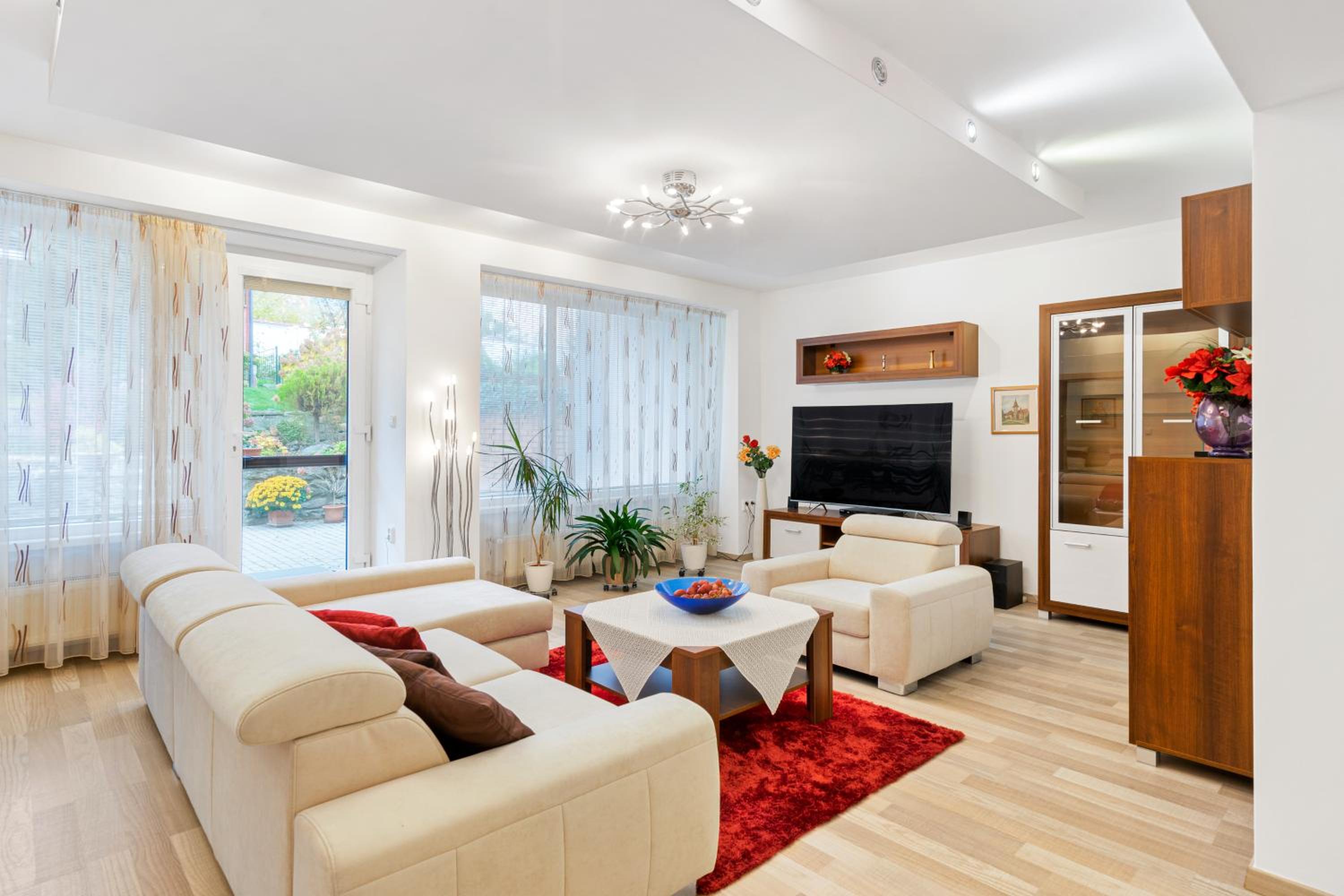 Family apartment with garden view view 2