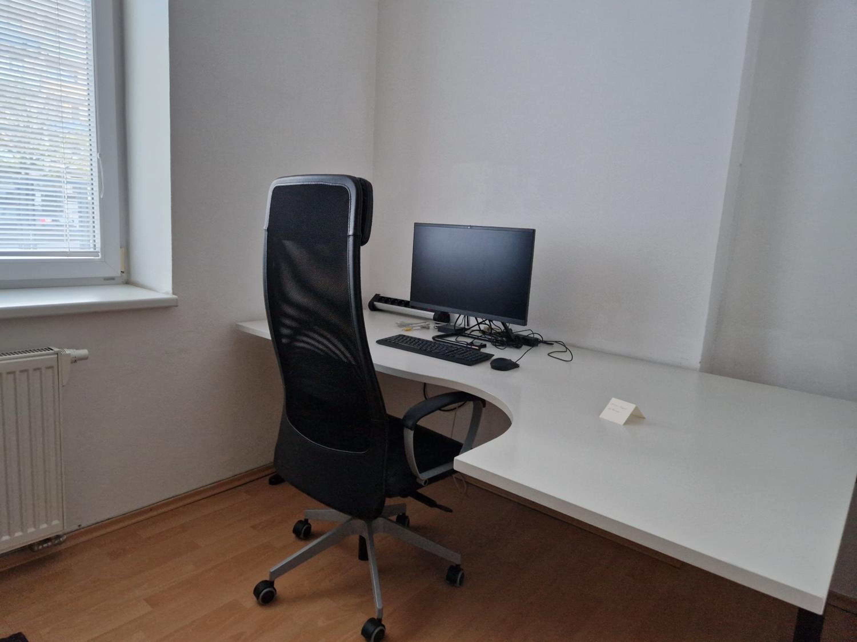 Photo 9
